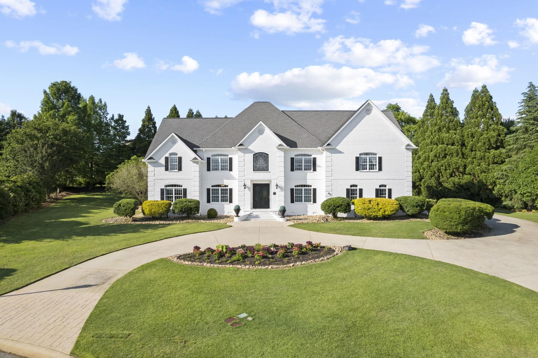 108 Stratford Drive Property Photo