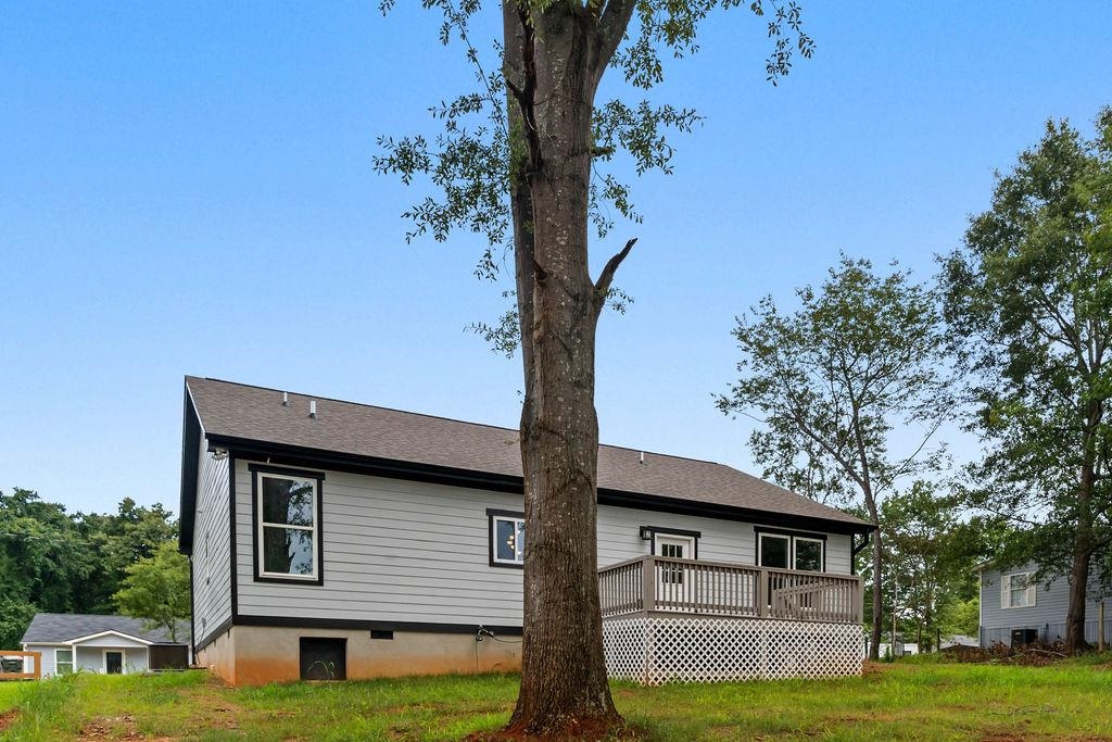331 Skyline Road Property Photo 33