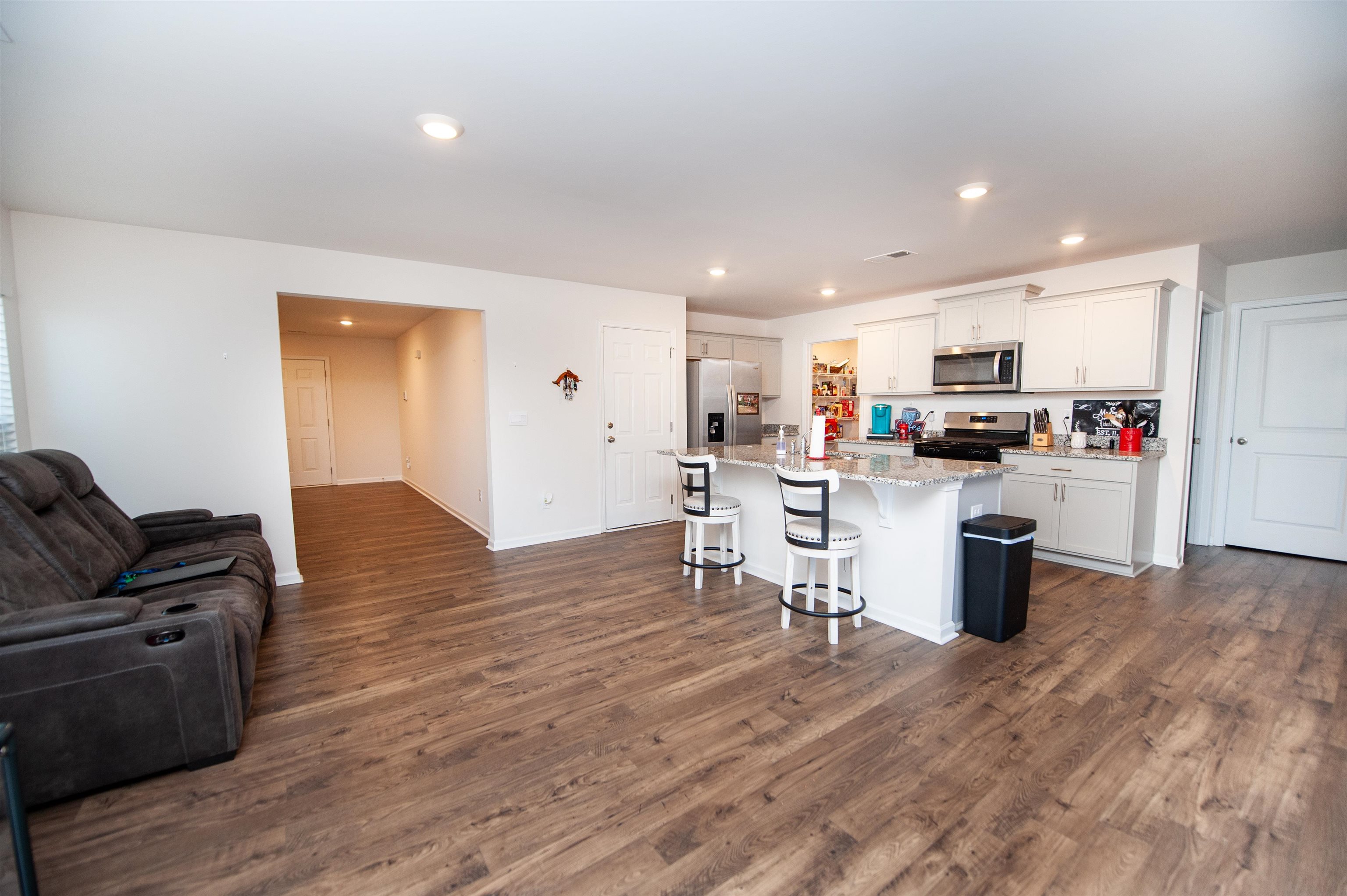 1808 Bridle Lane Property Photo 6