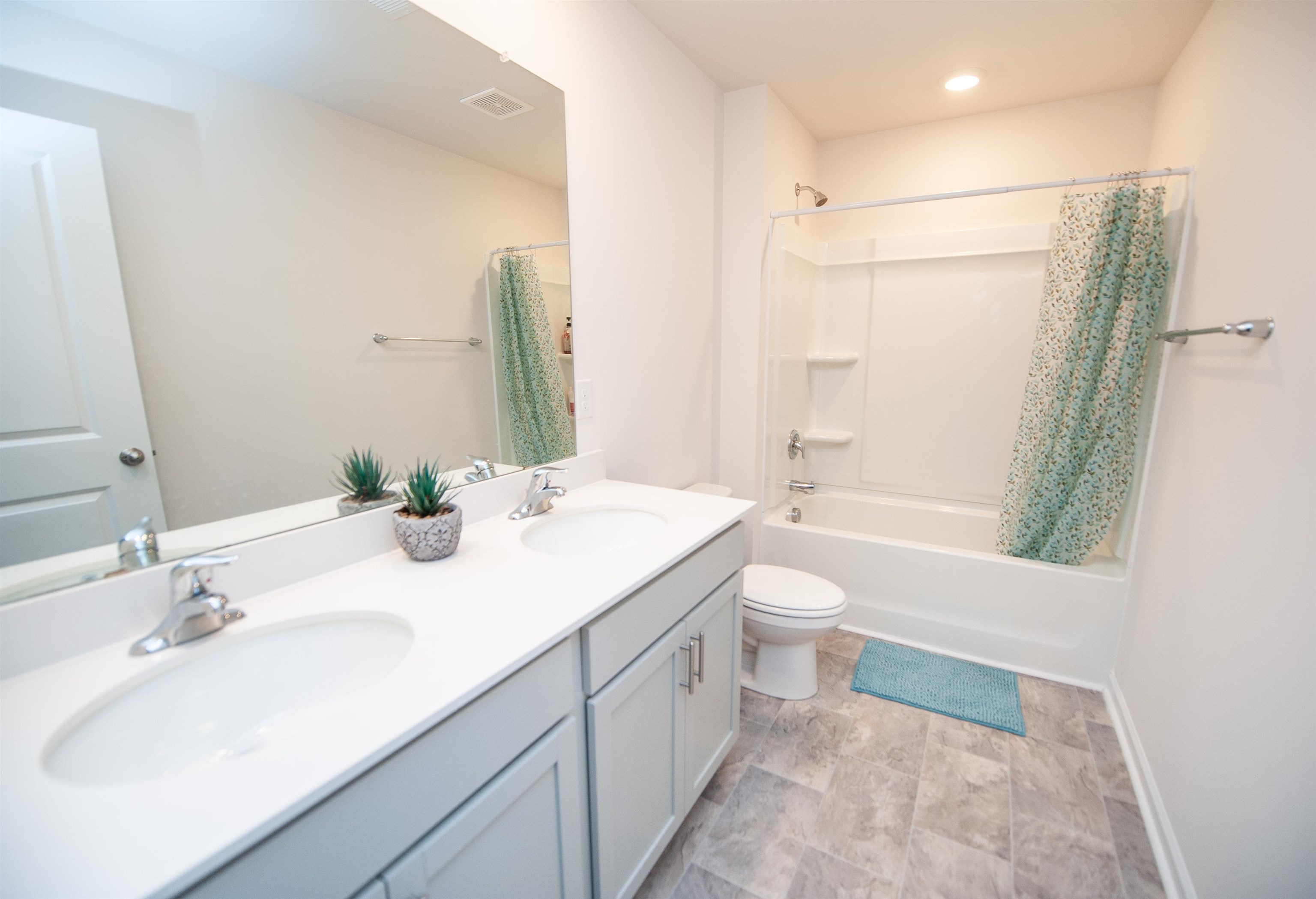 1808 Bridle Lane Property Photo 13