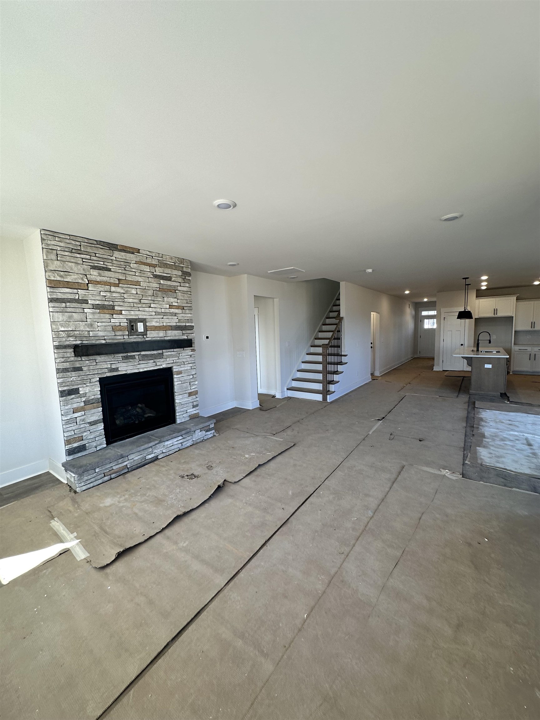13029 Black Walnut Way Property Photo 5