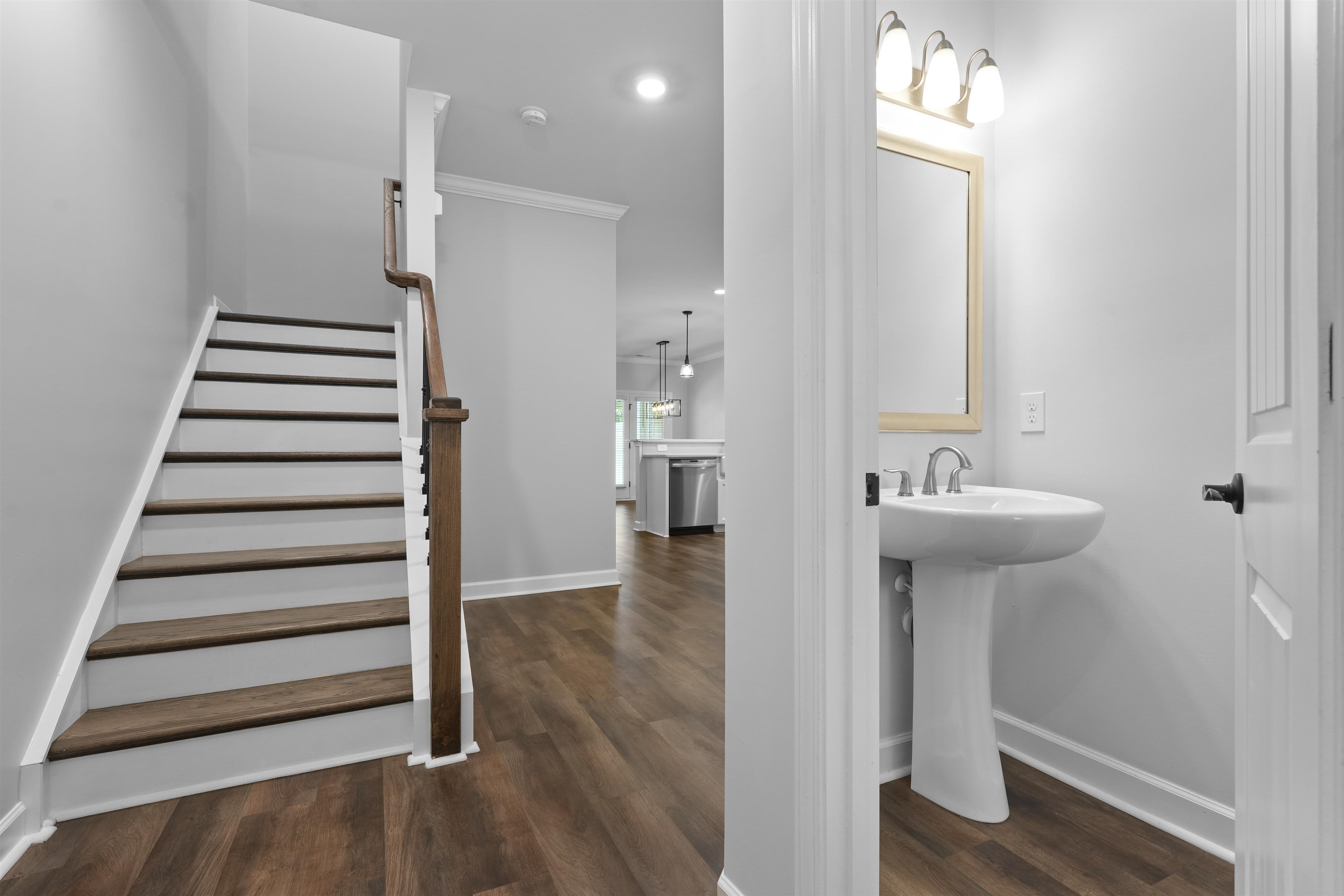 108 Pokeberry Way Property Photo 3