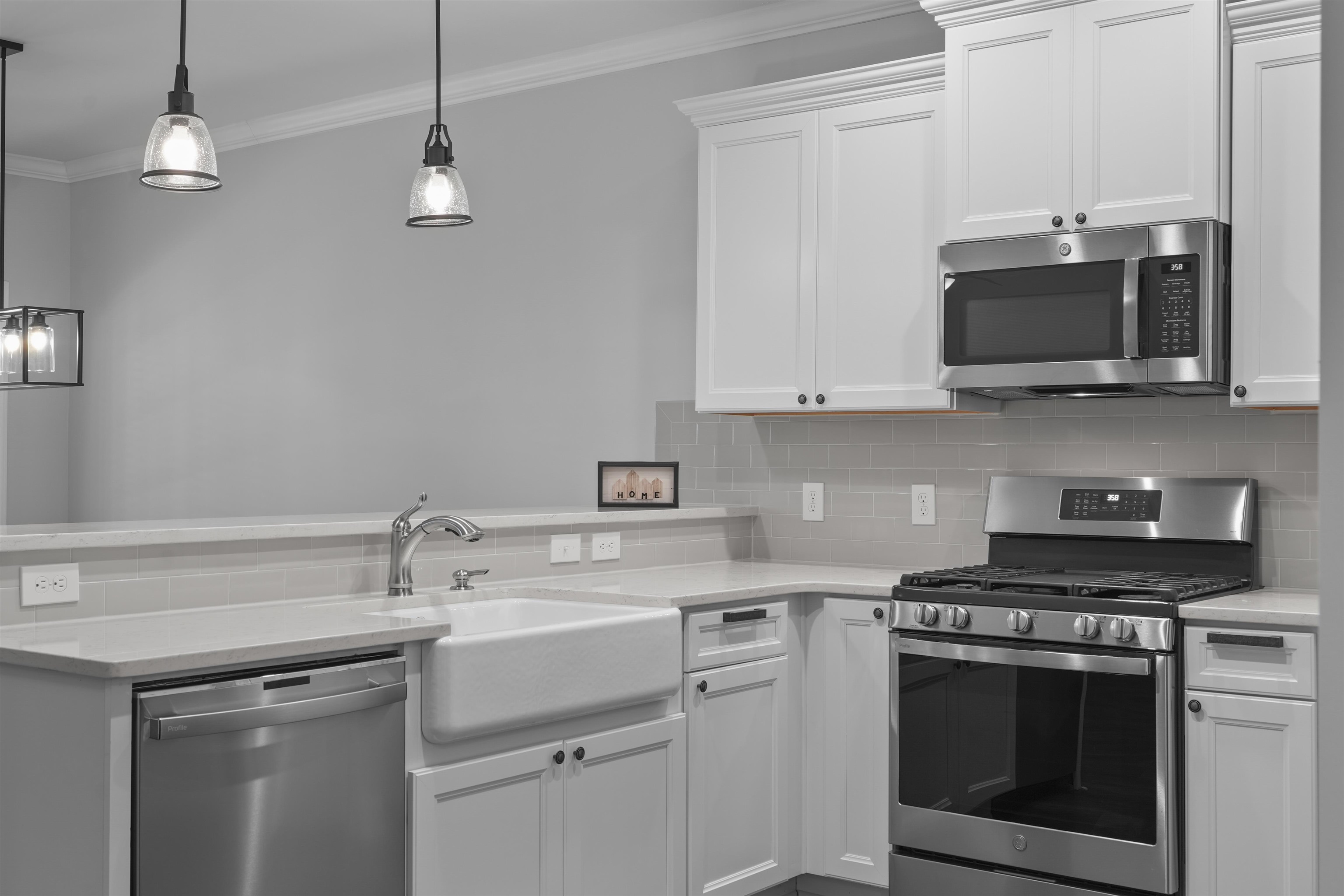 108 Pokeberry Way Property Photo 8