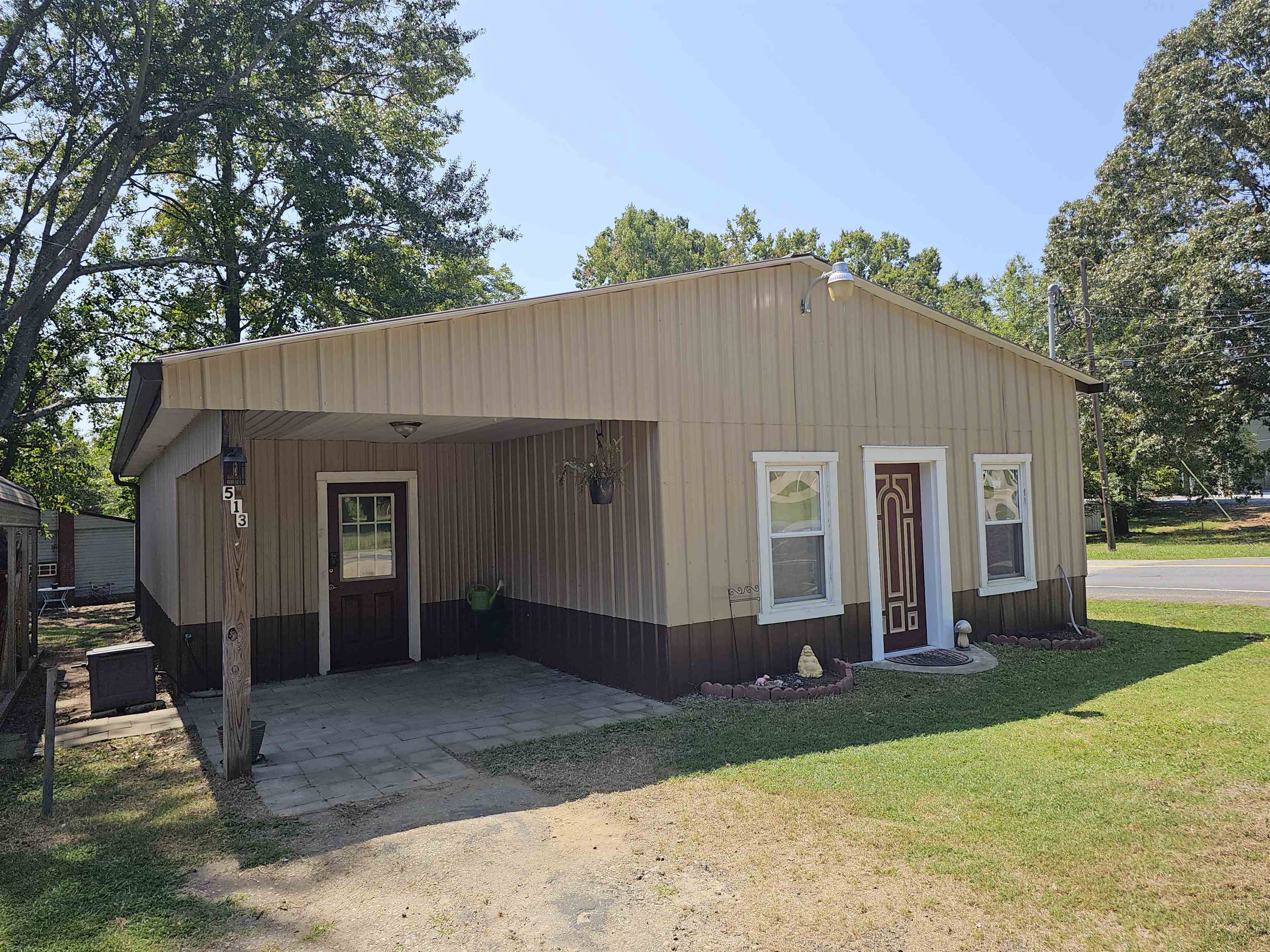 513 Fairfield St. Property Photo 1