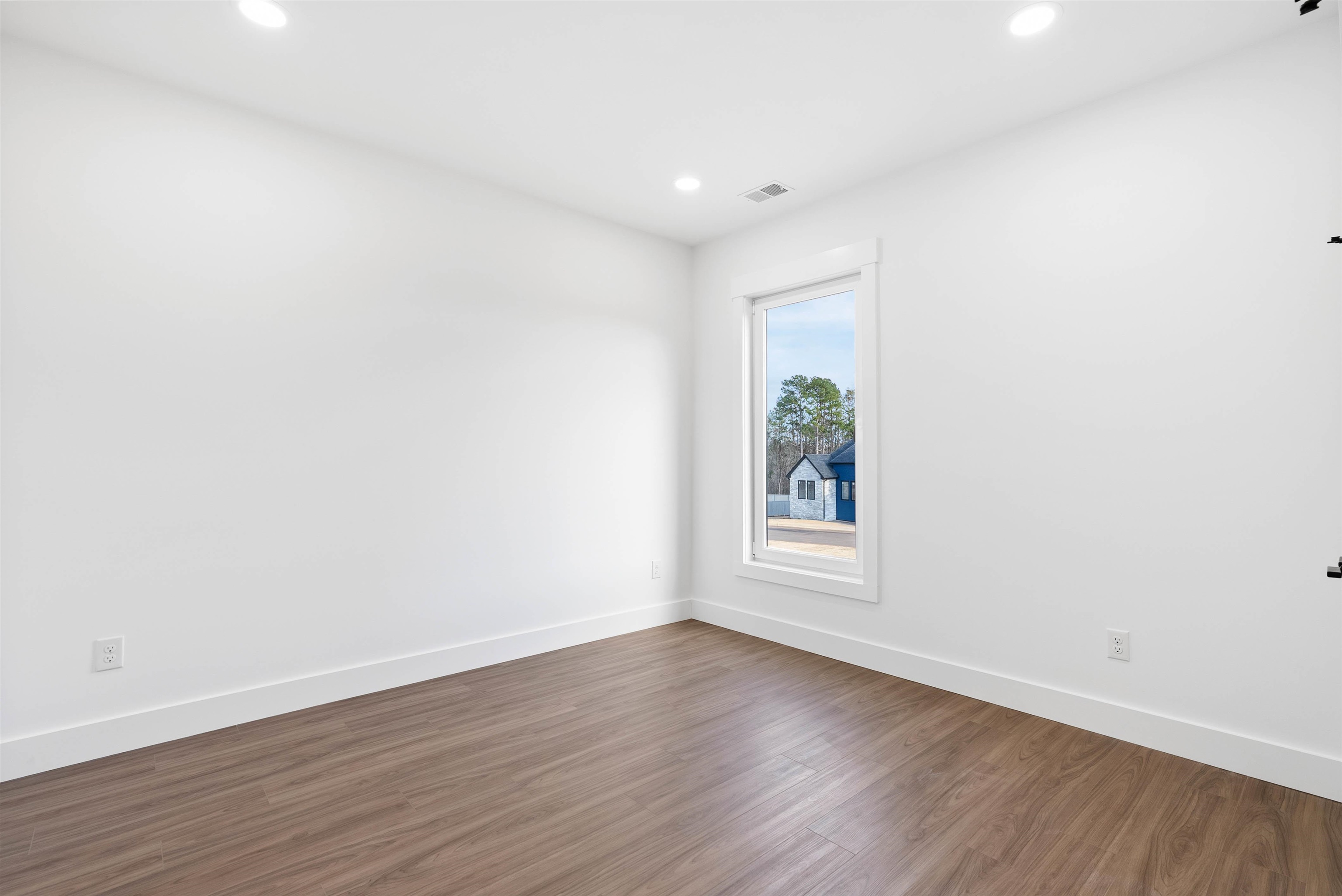 741 New South Court Property Photo 19