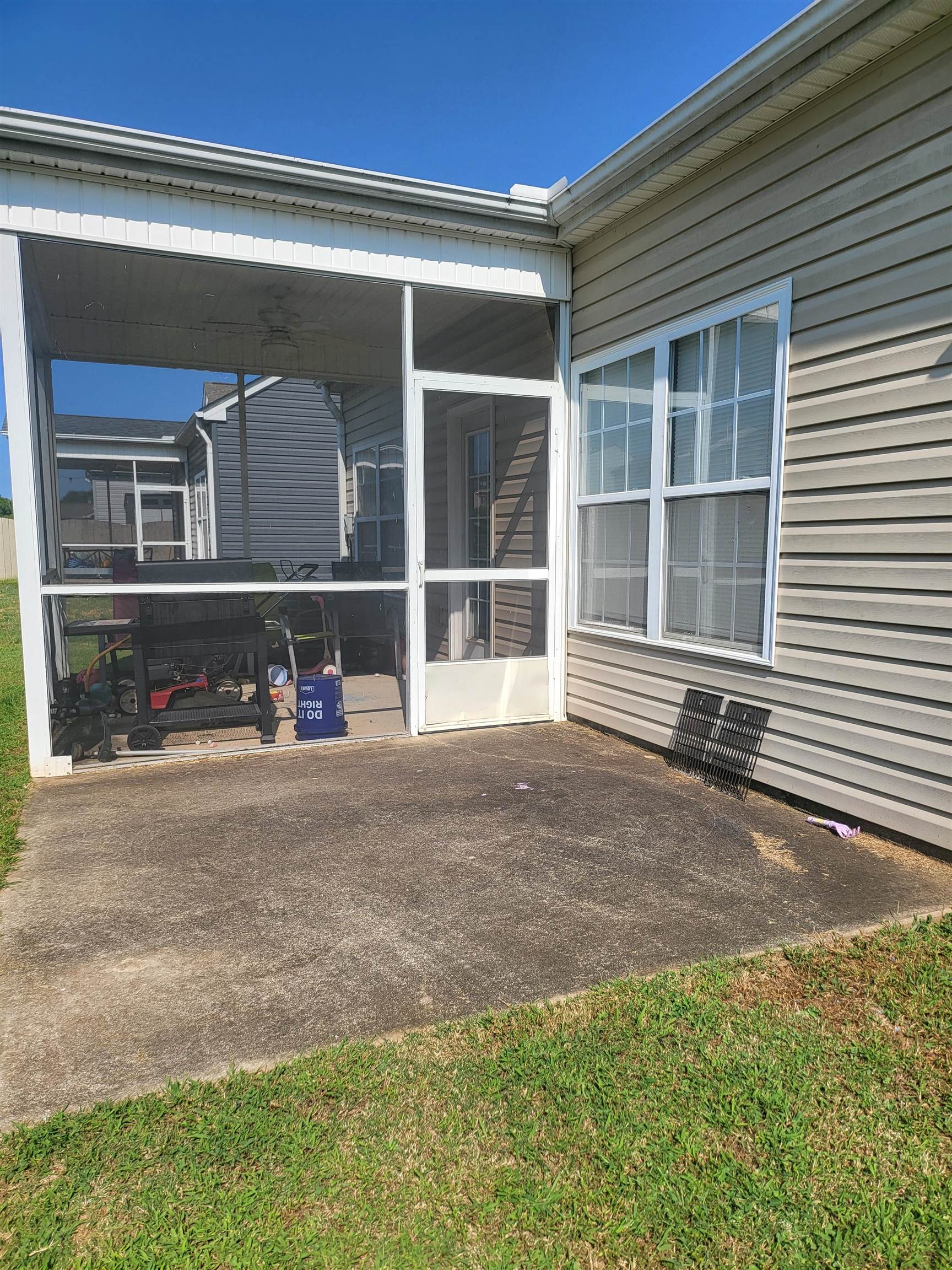 359 Edgemont Avenue Property Photo 6