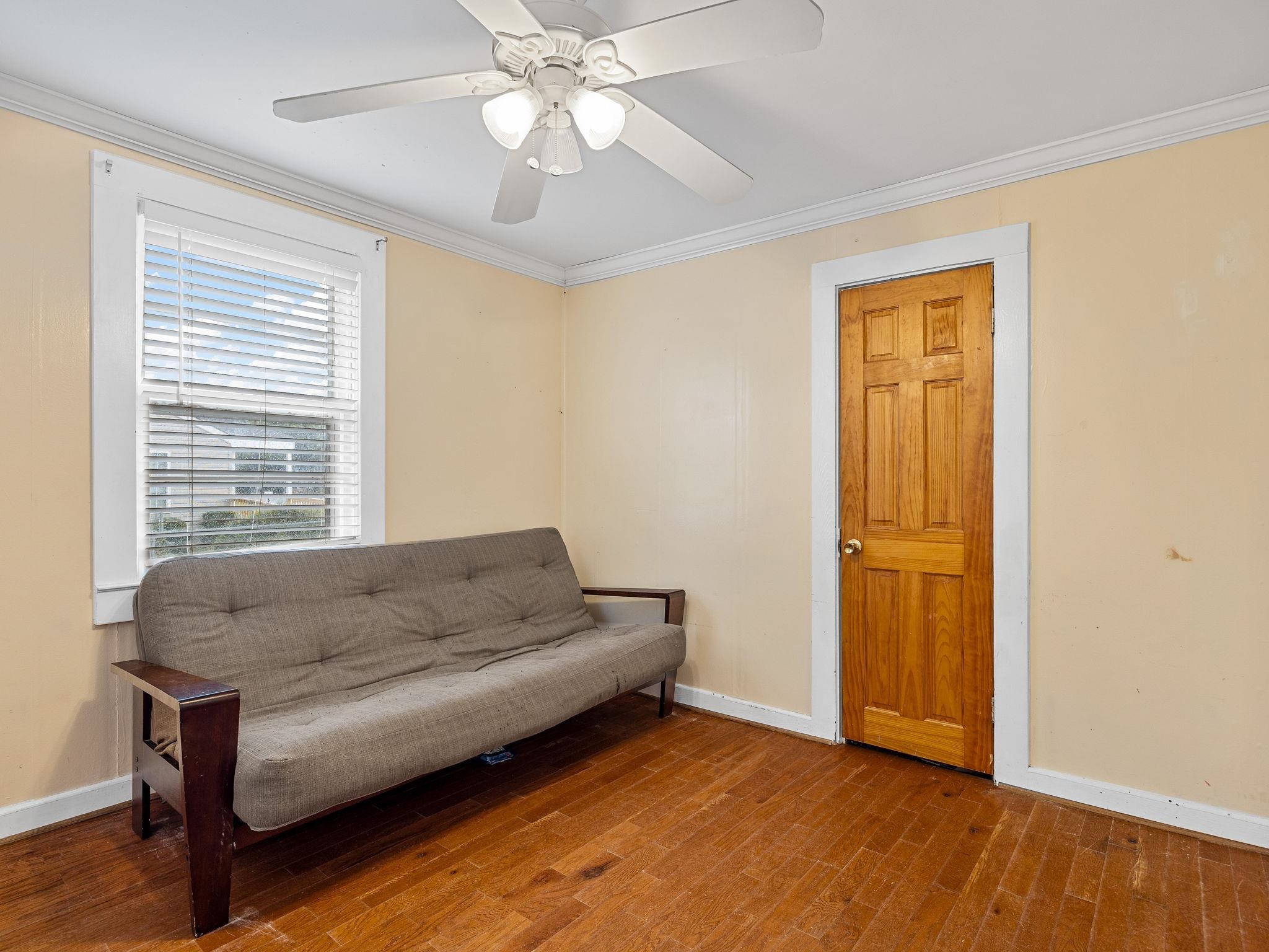 140 Hart St Street Property Photo 30