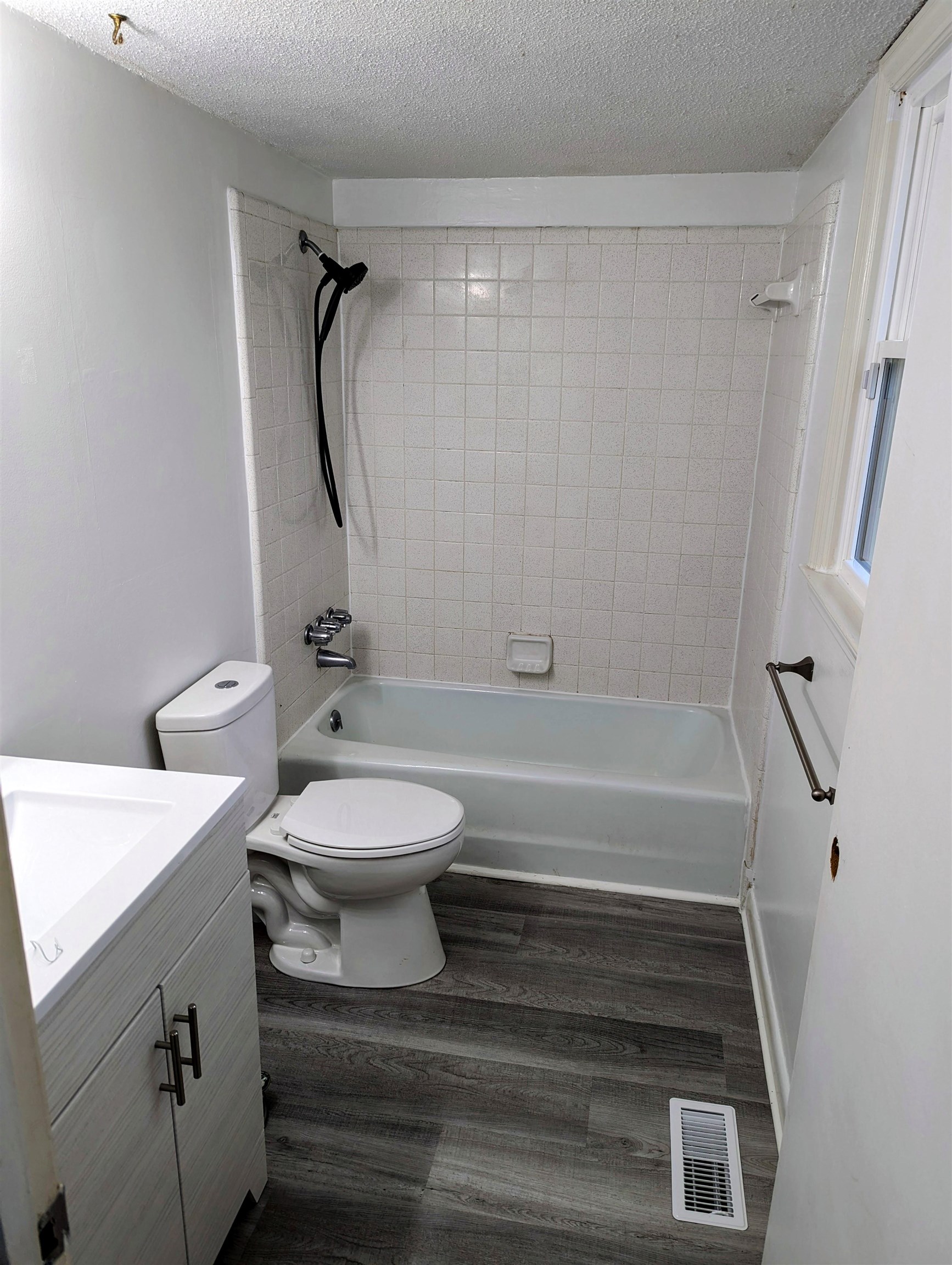104 Phillips Circle Property Photo 15