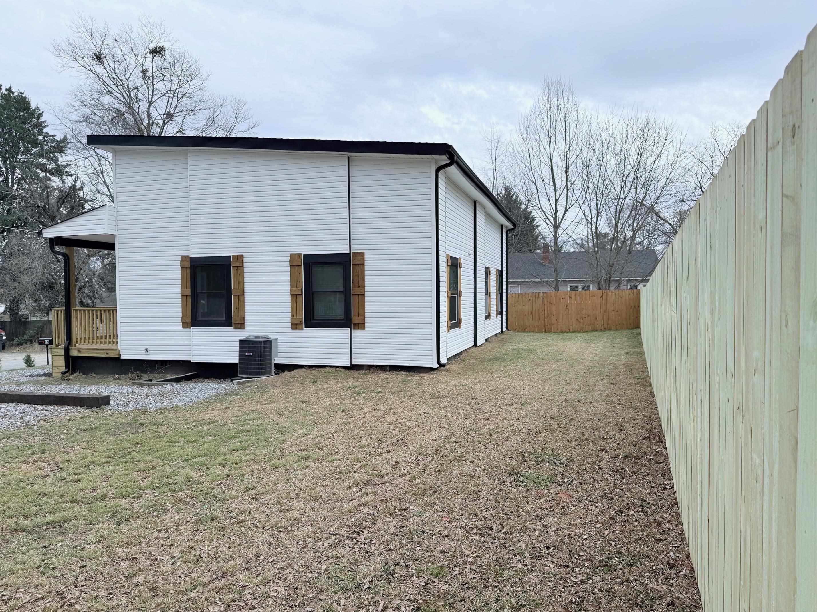 15 Littlejohn Street Property Photo 3