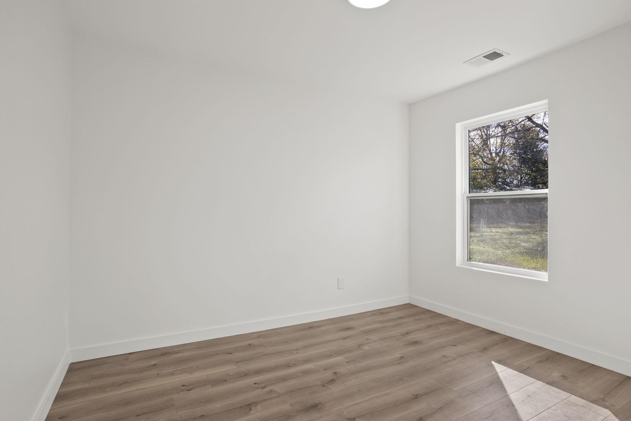 15 Littlejohn Street Property Photo 17