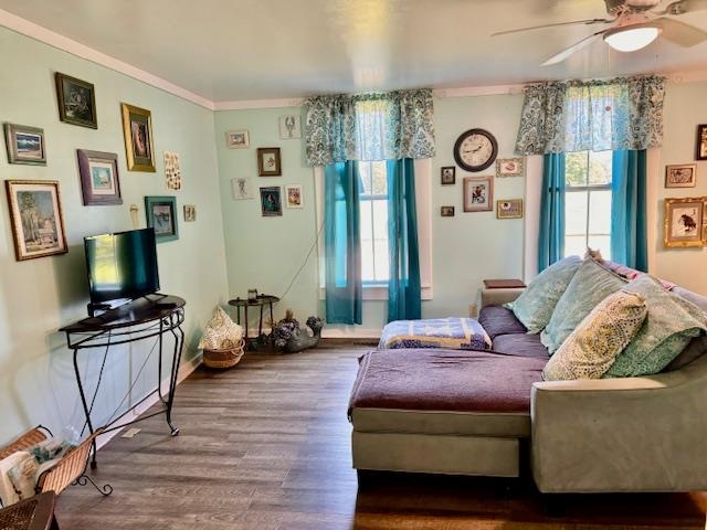 206 E Greenwood Street Property Photo 9
