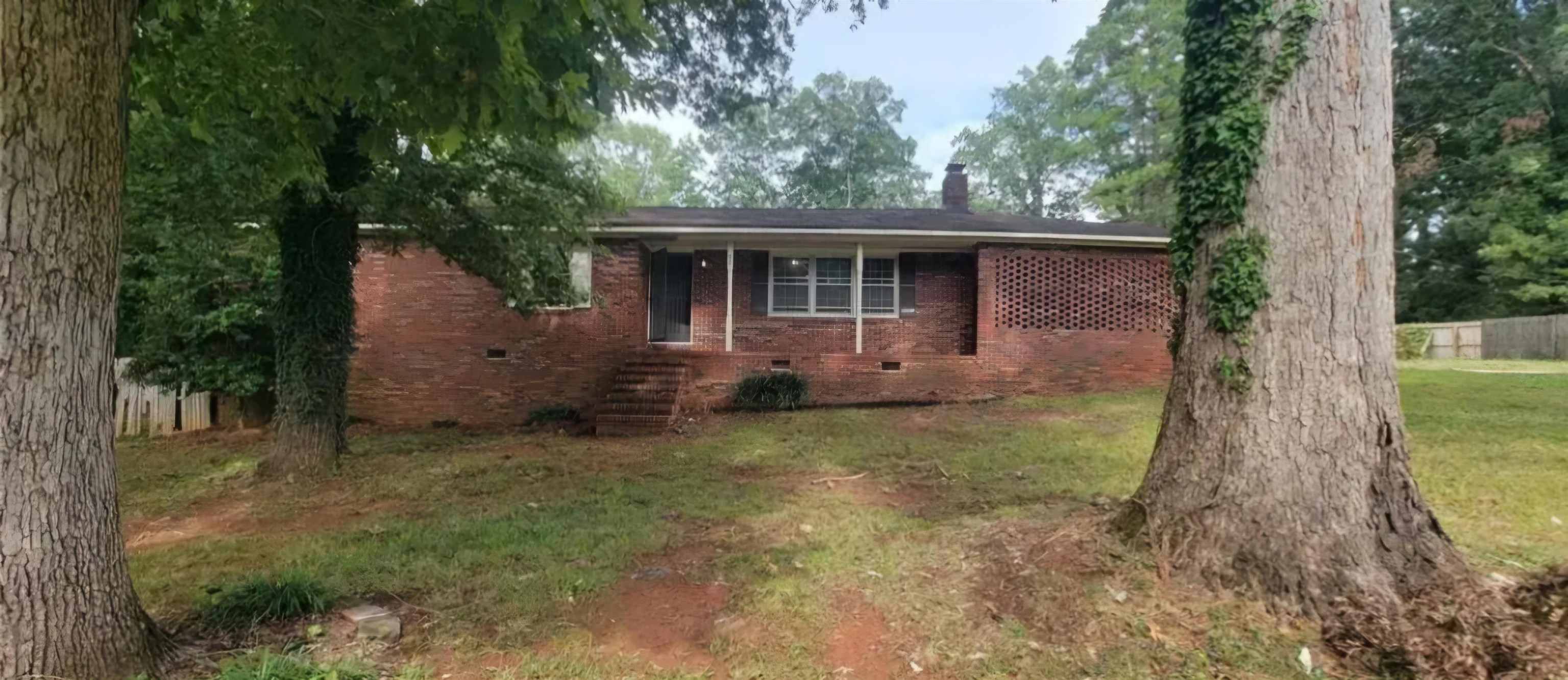 201 Clarke Stream Drive Property Photo 4
