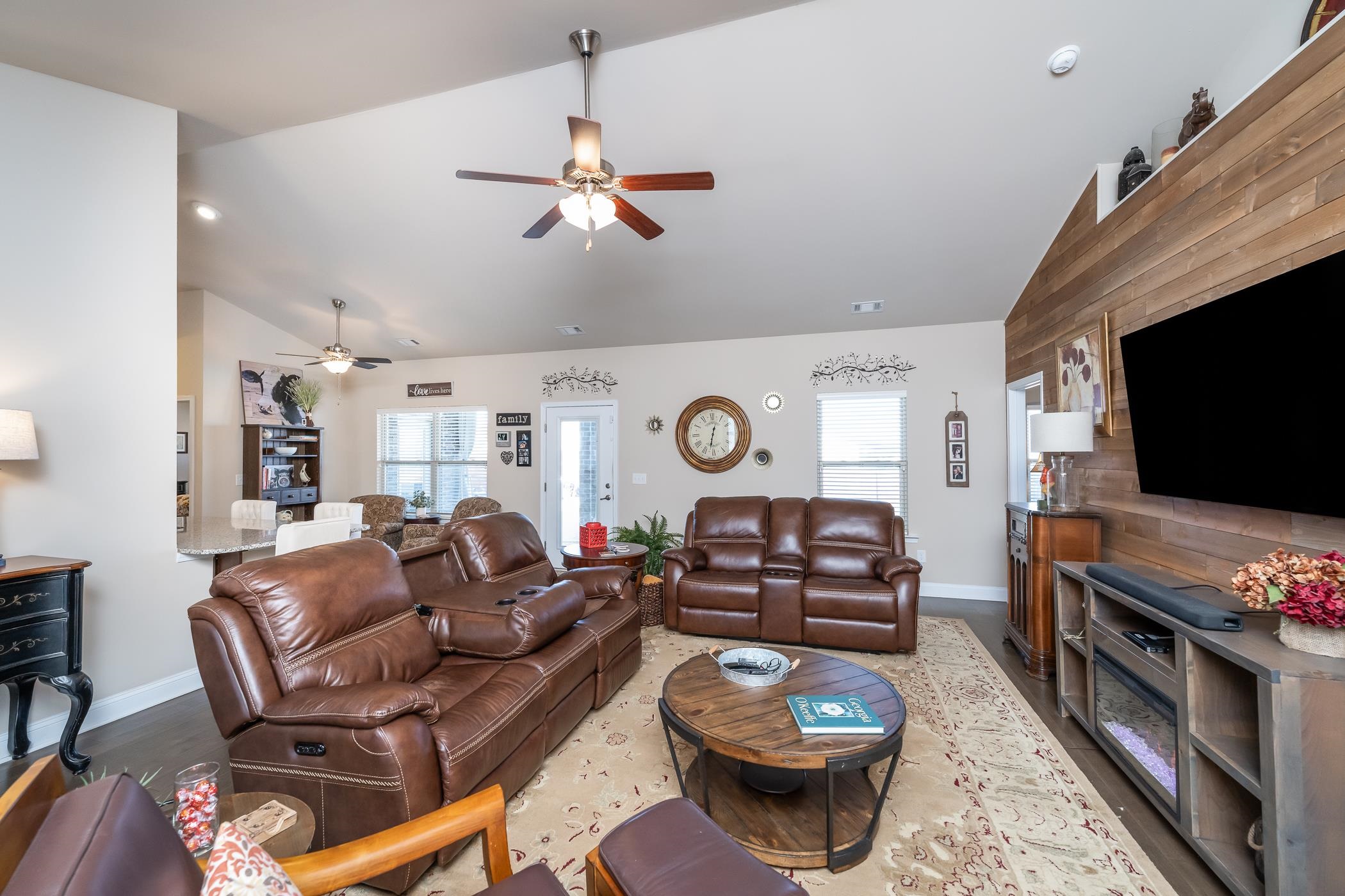 539 Bridgetowne Court Property Photo 8