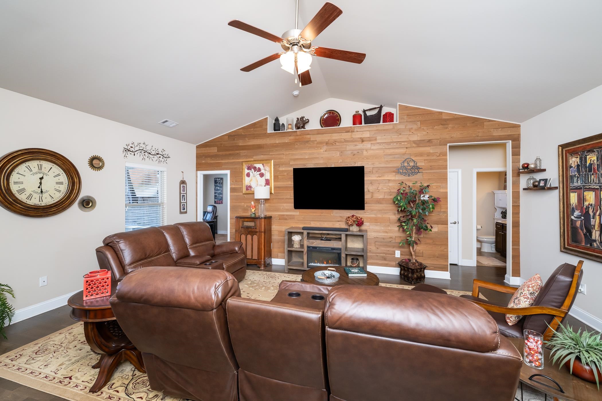 539 Bridgetowne Court Property Photo 9