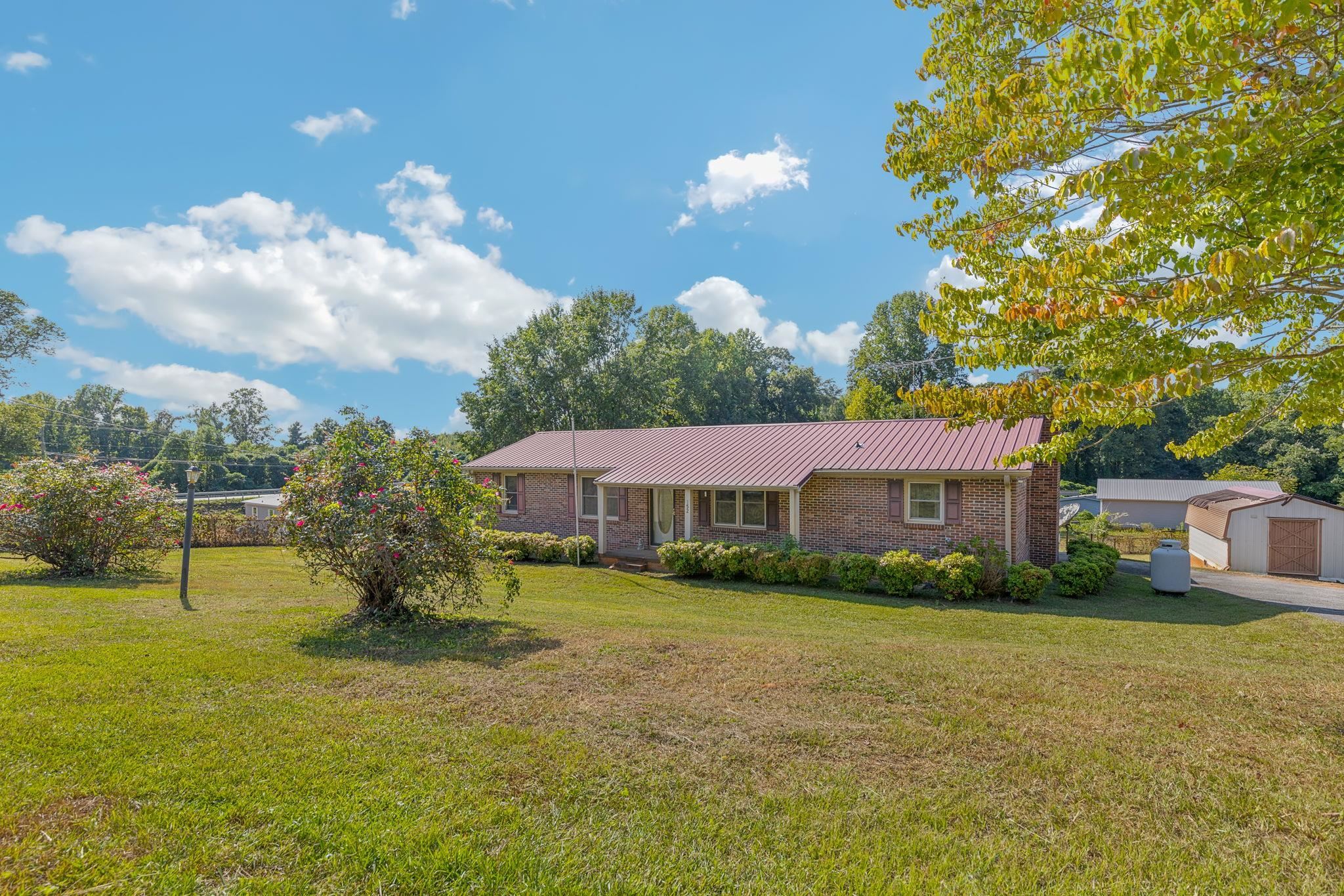 152 N Forest Cir Property Photo 4