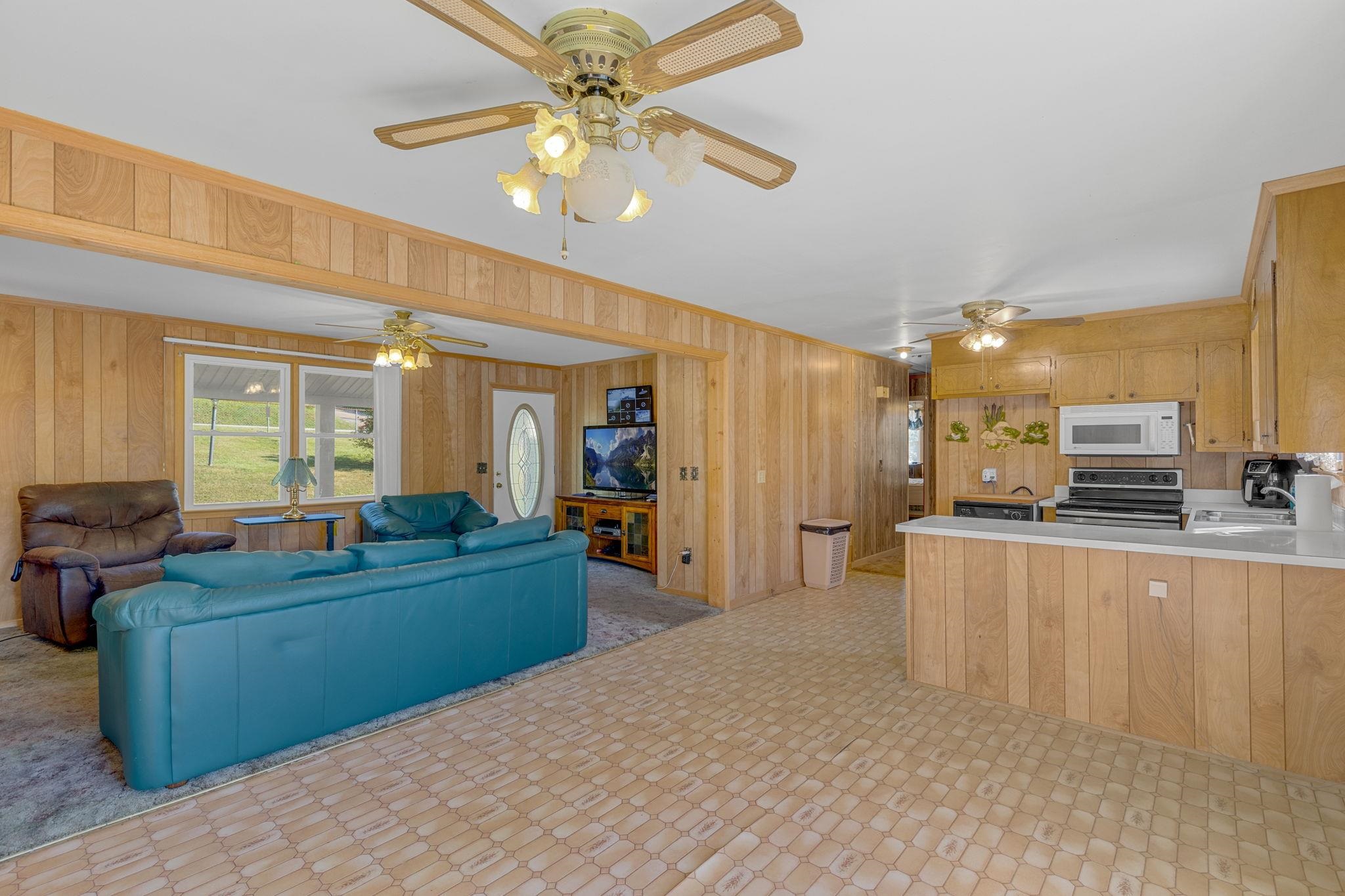 152 N Forest Cir Property Photo 11