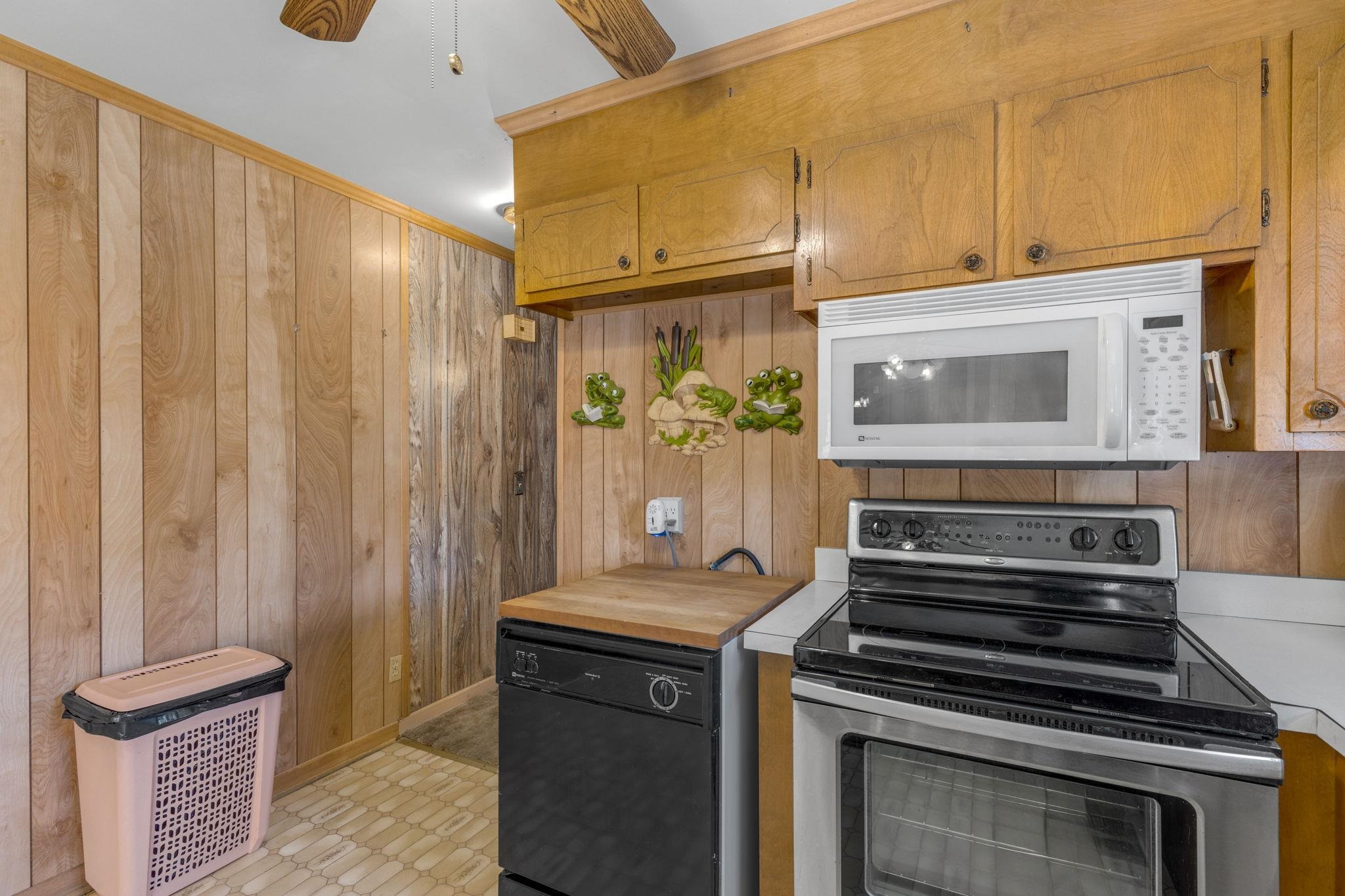 152 N Forest Cir Property Photo 14