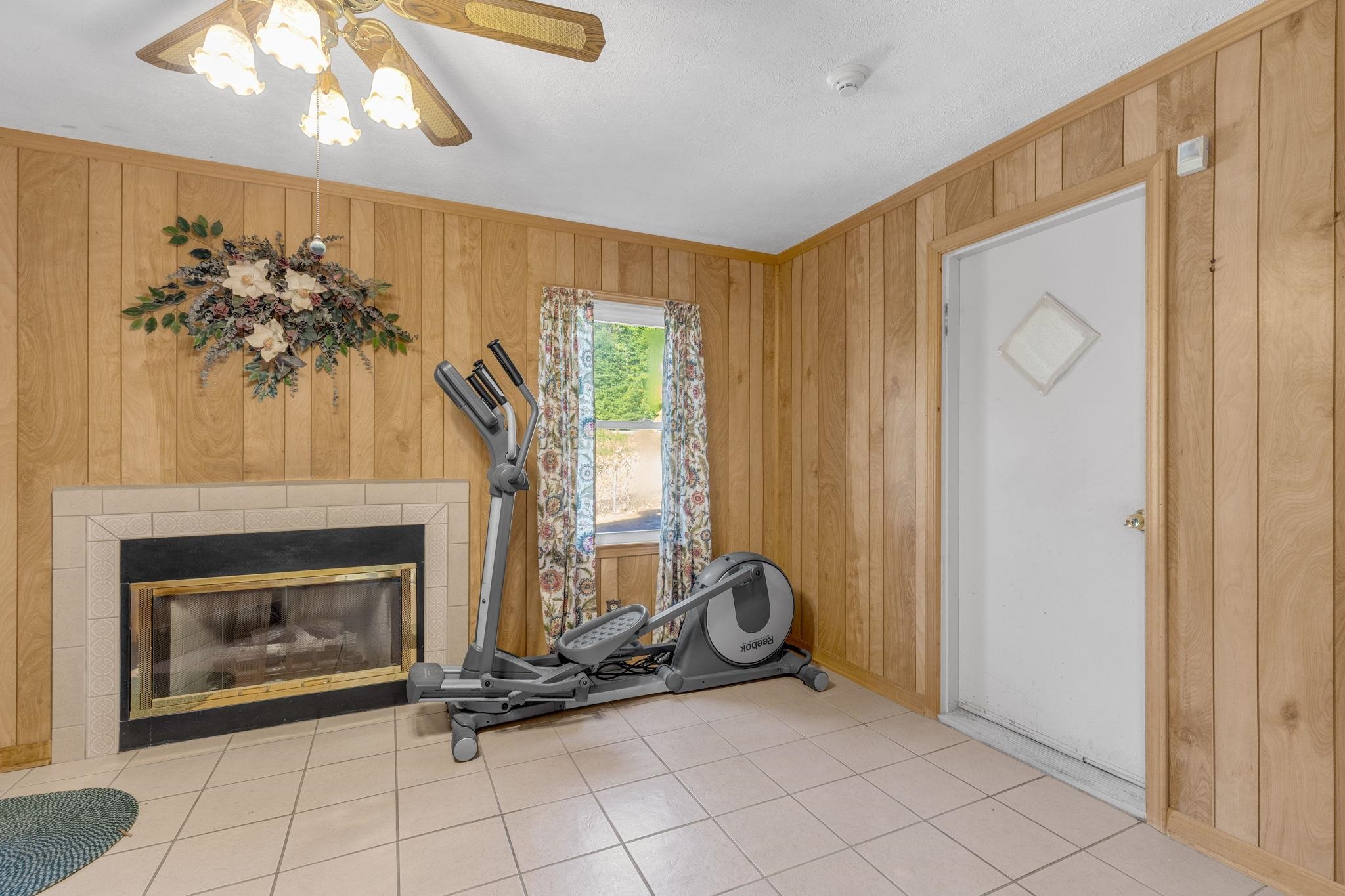 152 N Forest Cir Property Photo 15