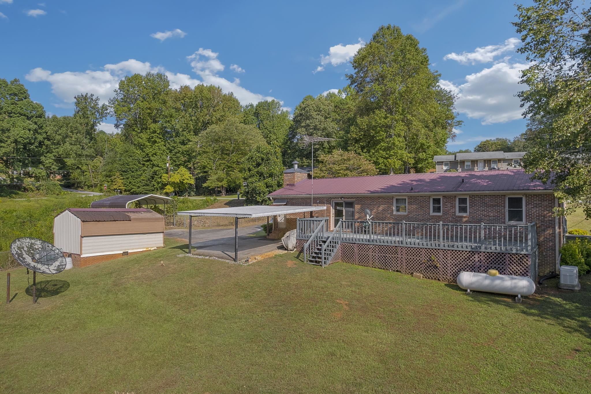 152 N Forest Cir Property Photo 32