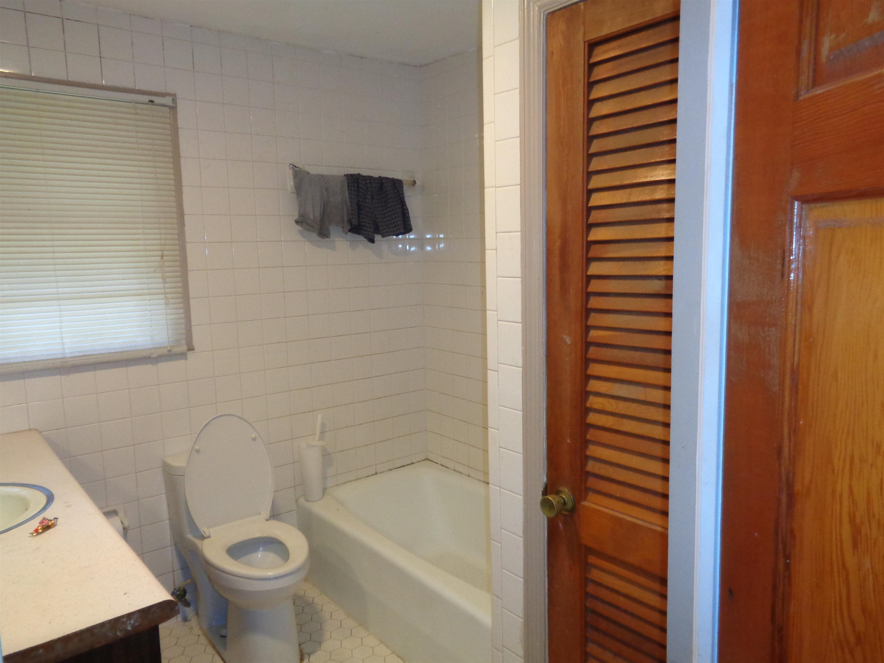19 Pine Street Property Photo 13