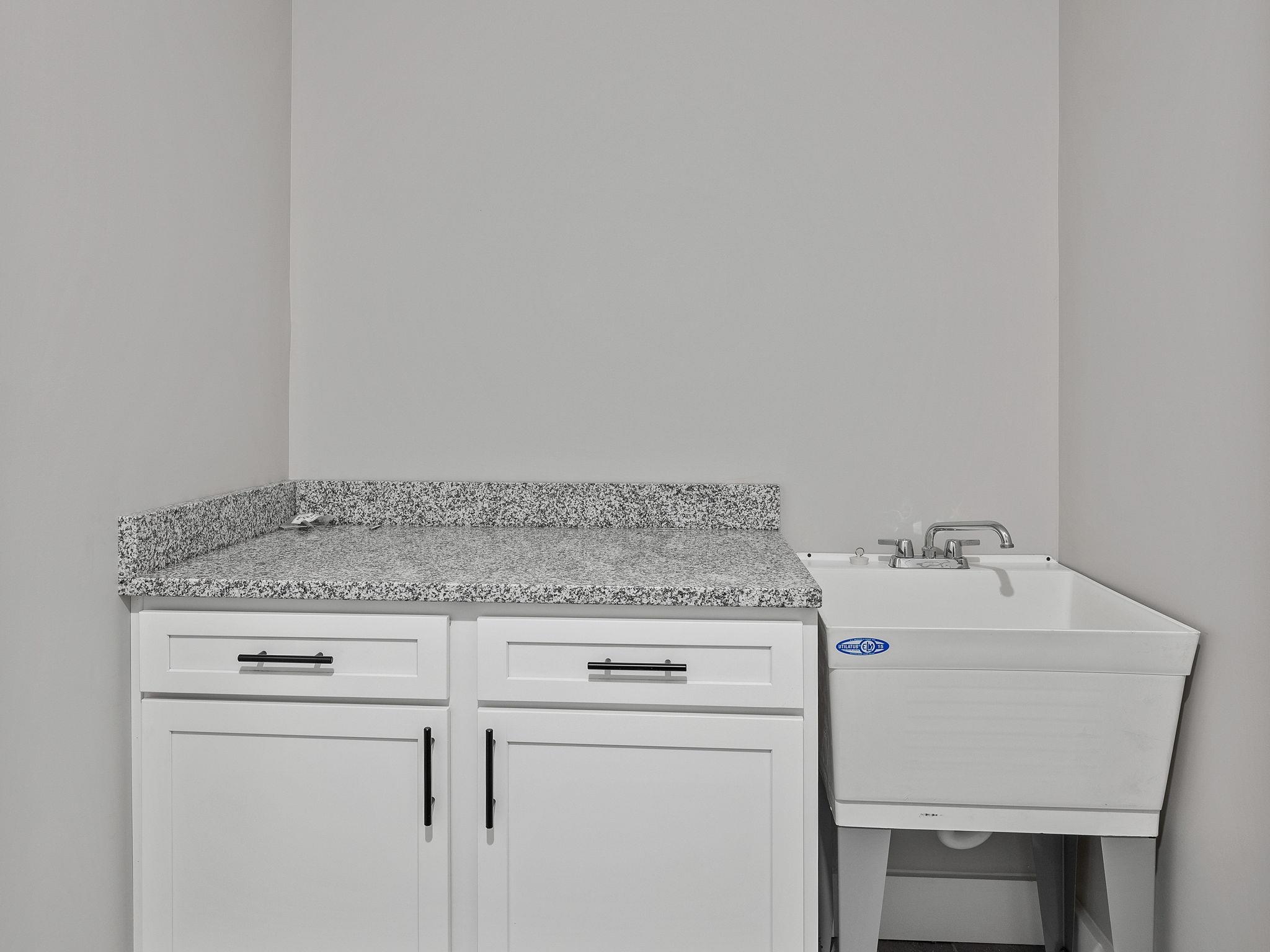 11585 New Cut Road Property Photo 33