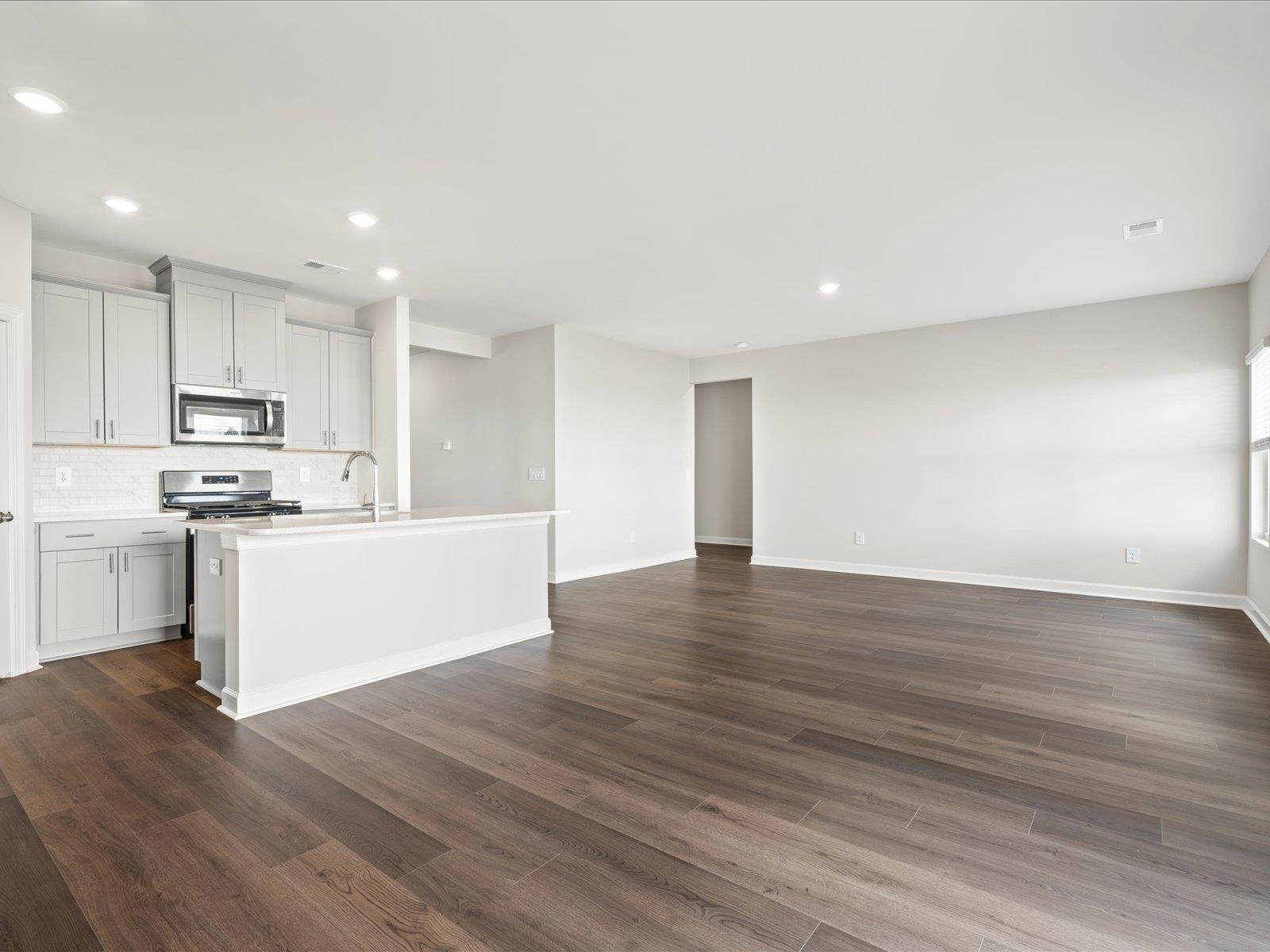 1681 Erindale Drive Property Photo 6