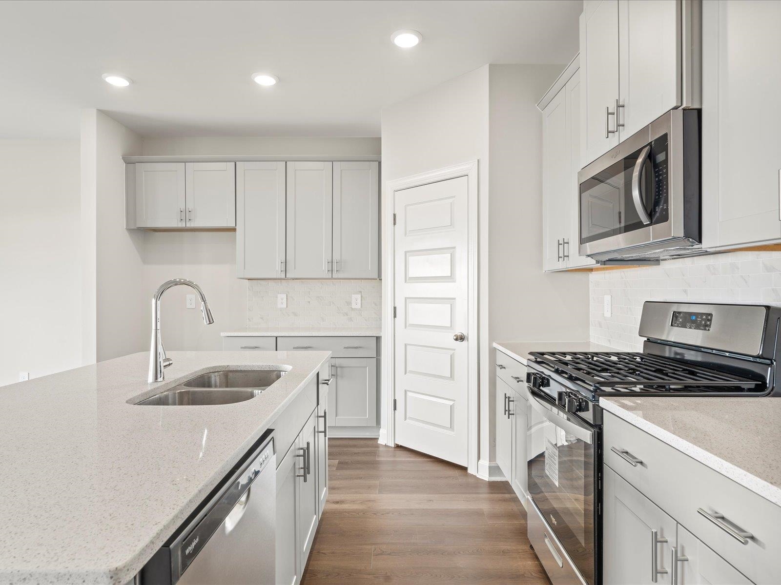 1681 Erindale Drive Property Photo 8