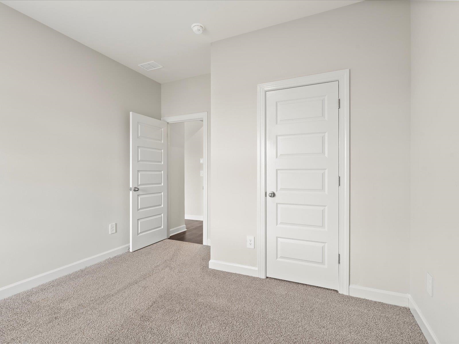 1681 Erindale Drive Property Photo 14