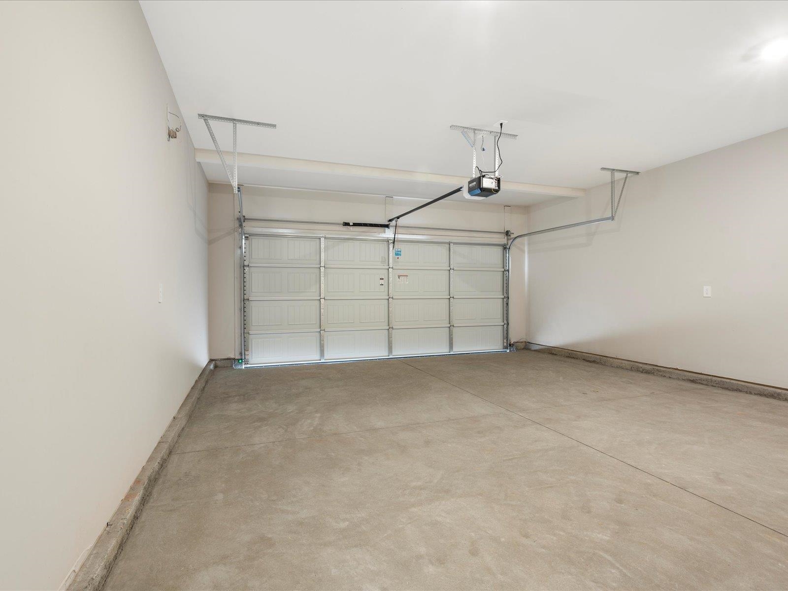 1681 Erindale Drive Property Photo 36