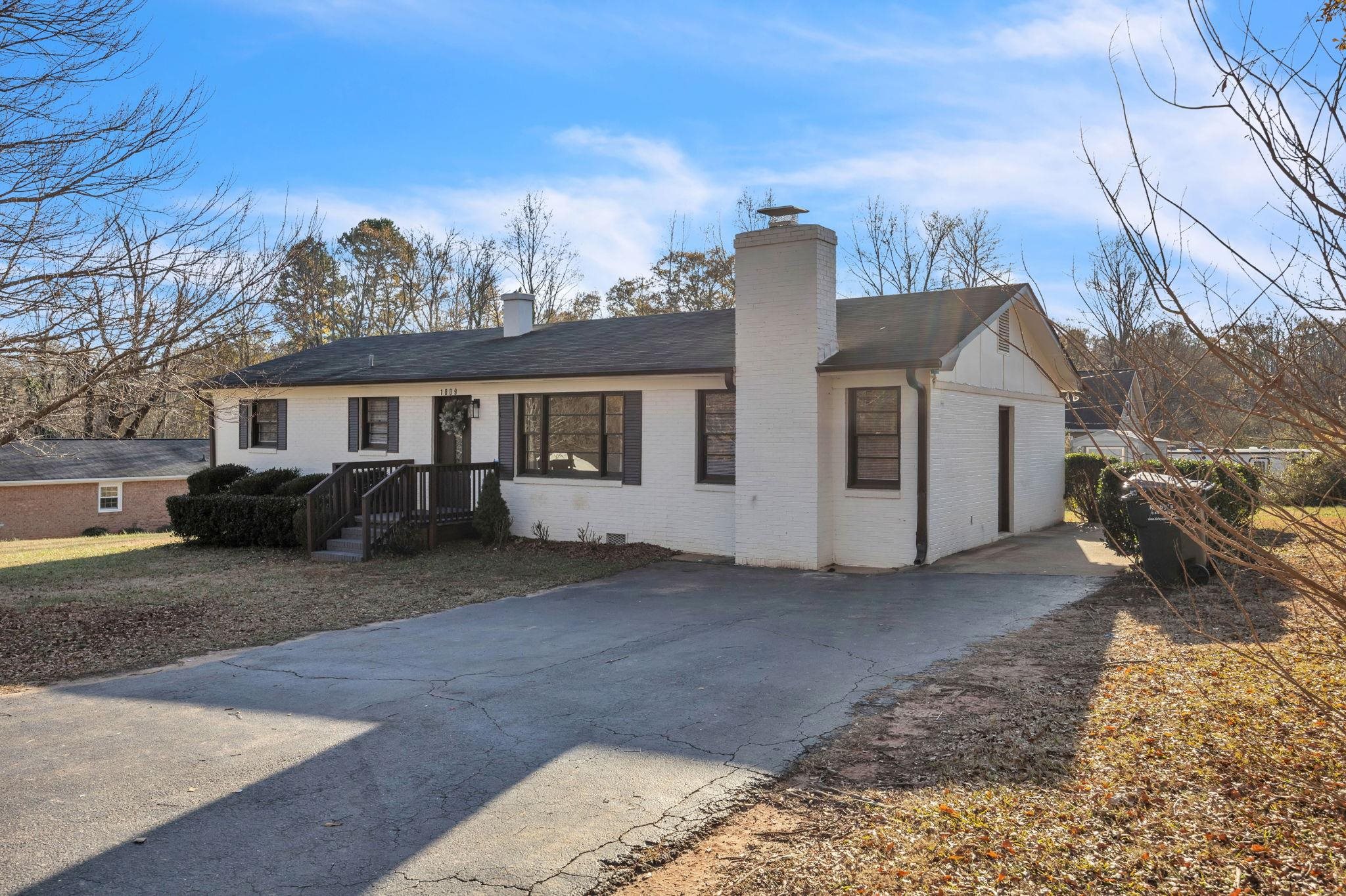 1009 Dorothy Street Property Photo 2