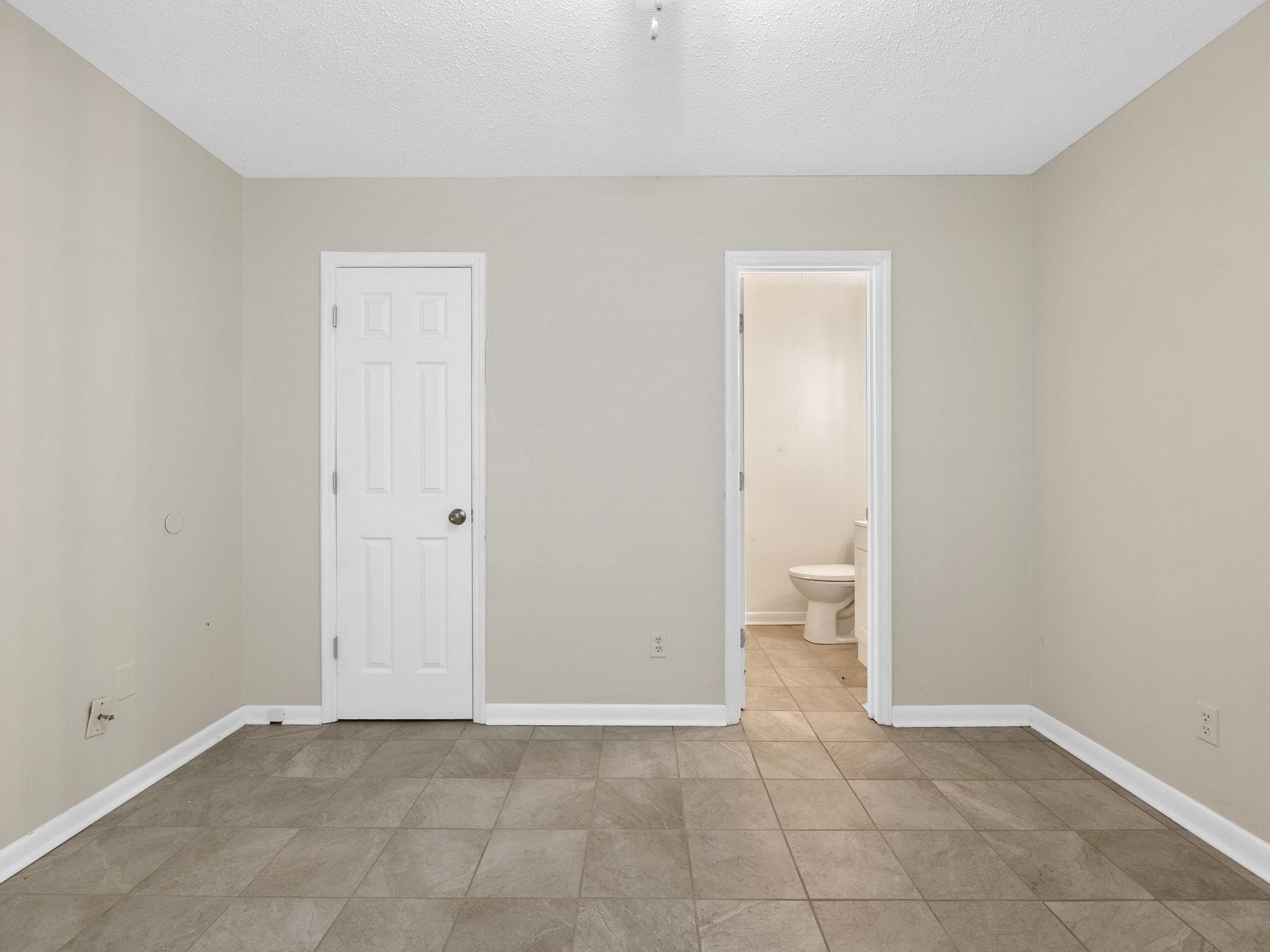 14 Sunridge Court Property Photo 15