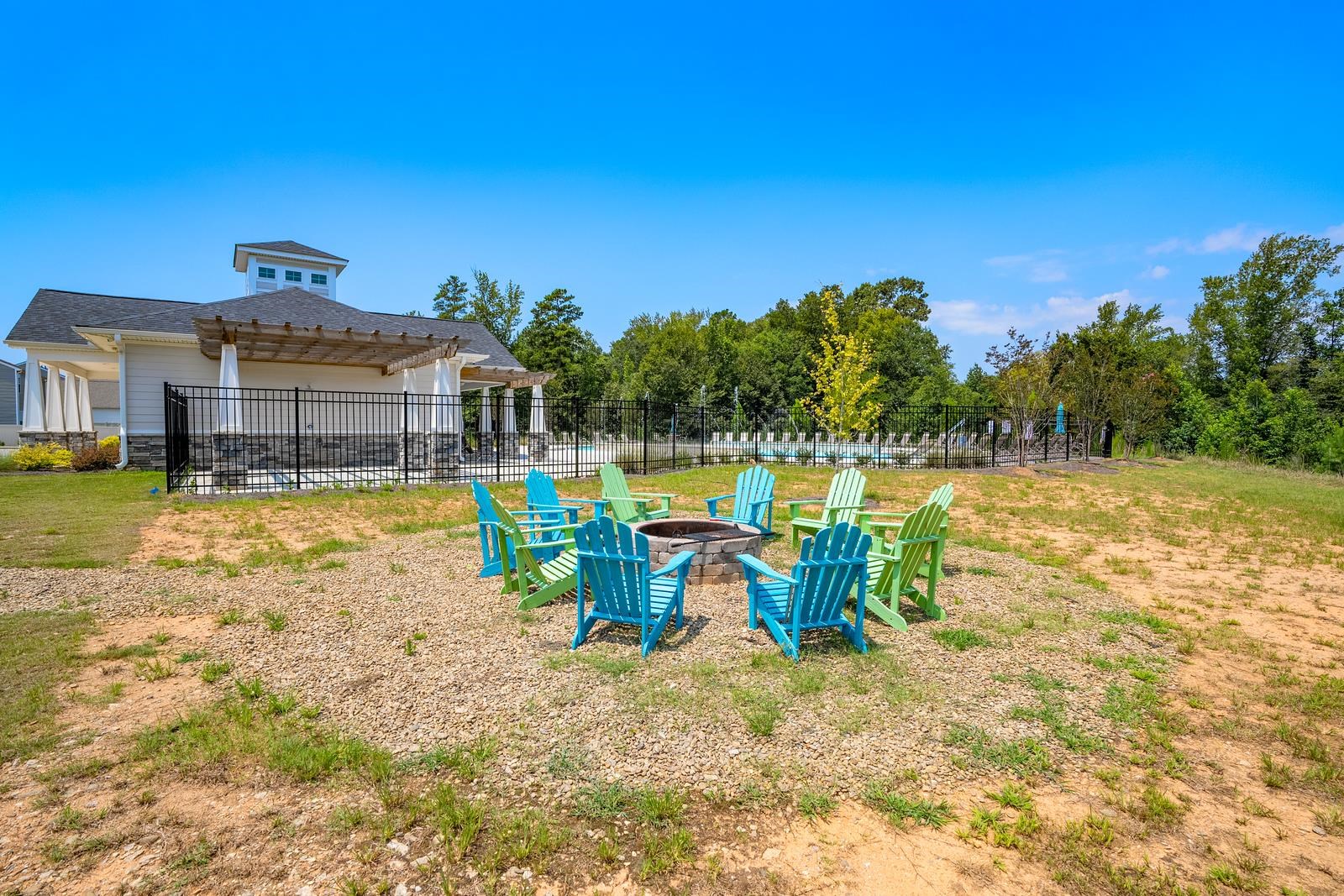 607 Bayridge Road Property Photo 3