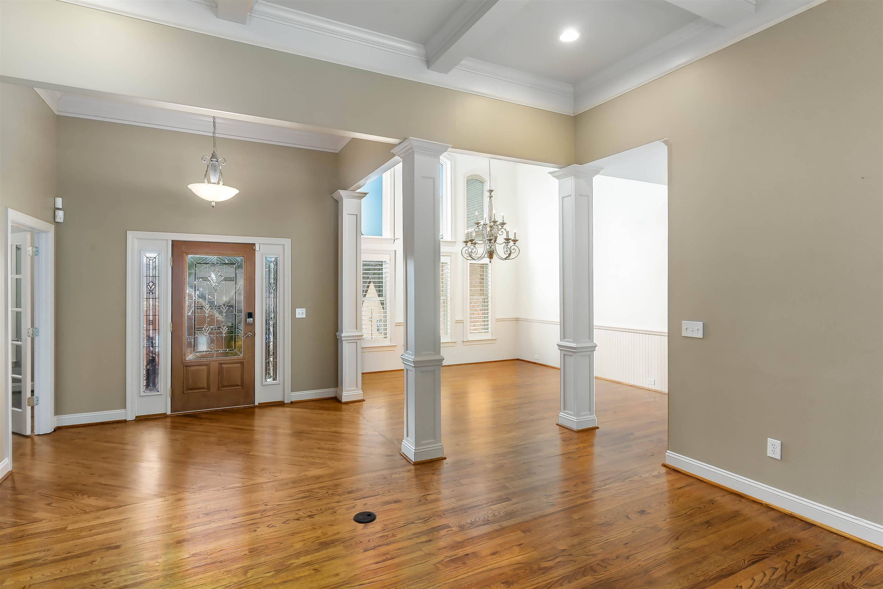 351 S Woodfin Ridge Drive Property Photo 8