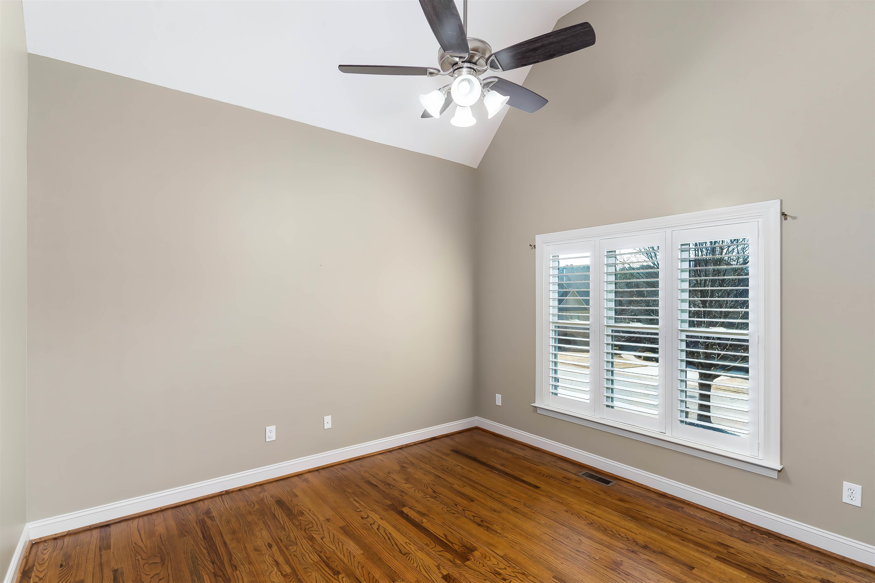 351 S Woodfin Ridge Drive Property Photo 27
