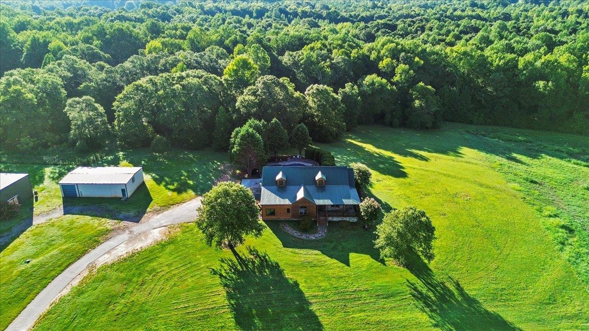 186 Woodville Road Property Photo 1