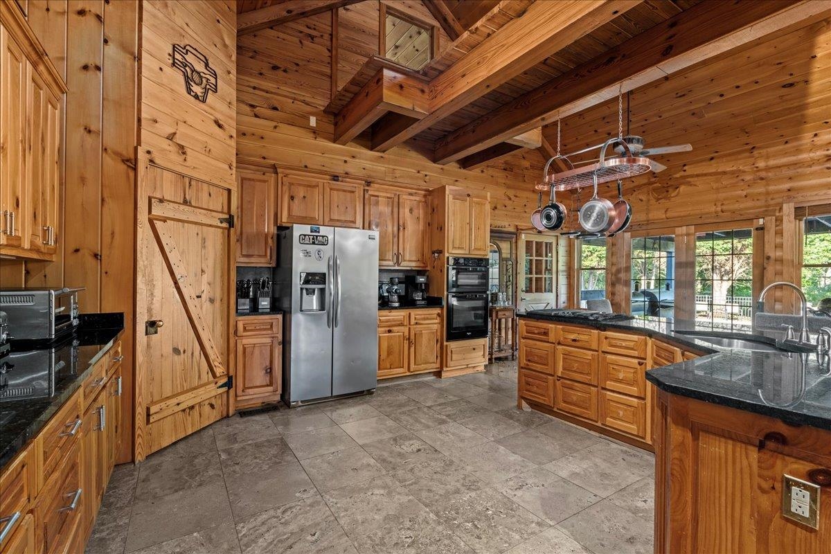 186 Woodville Road Property Photo 14