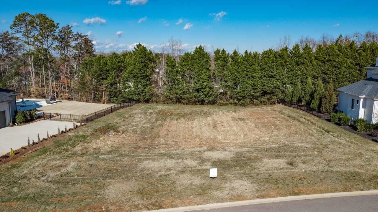 318495 Property Photo 1
