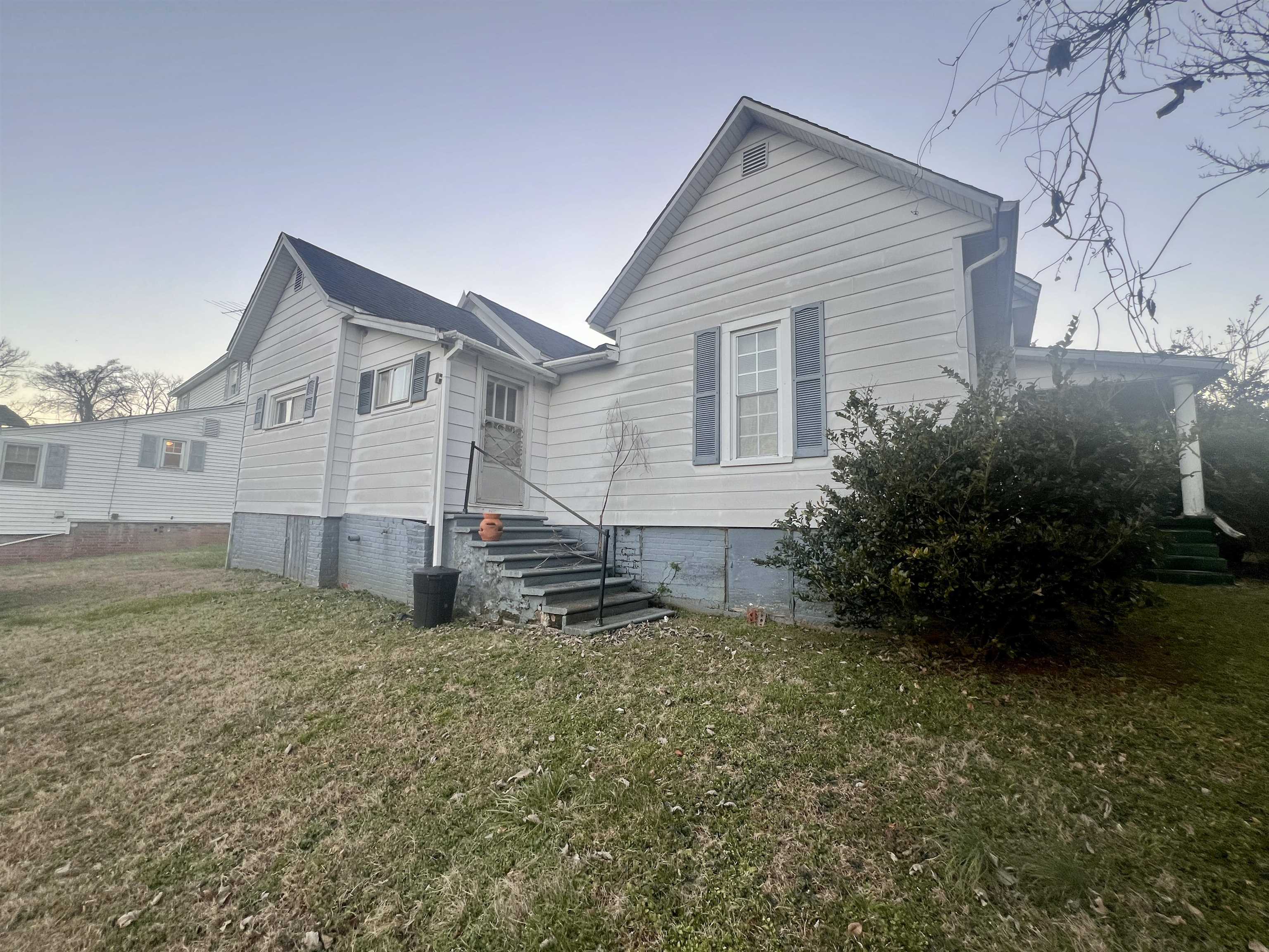 106 Plonk St Property Photo 30