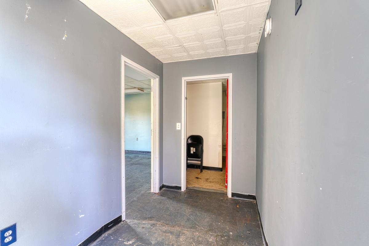 Property Photo 25