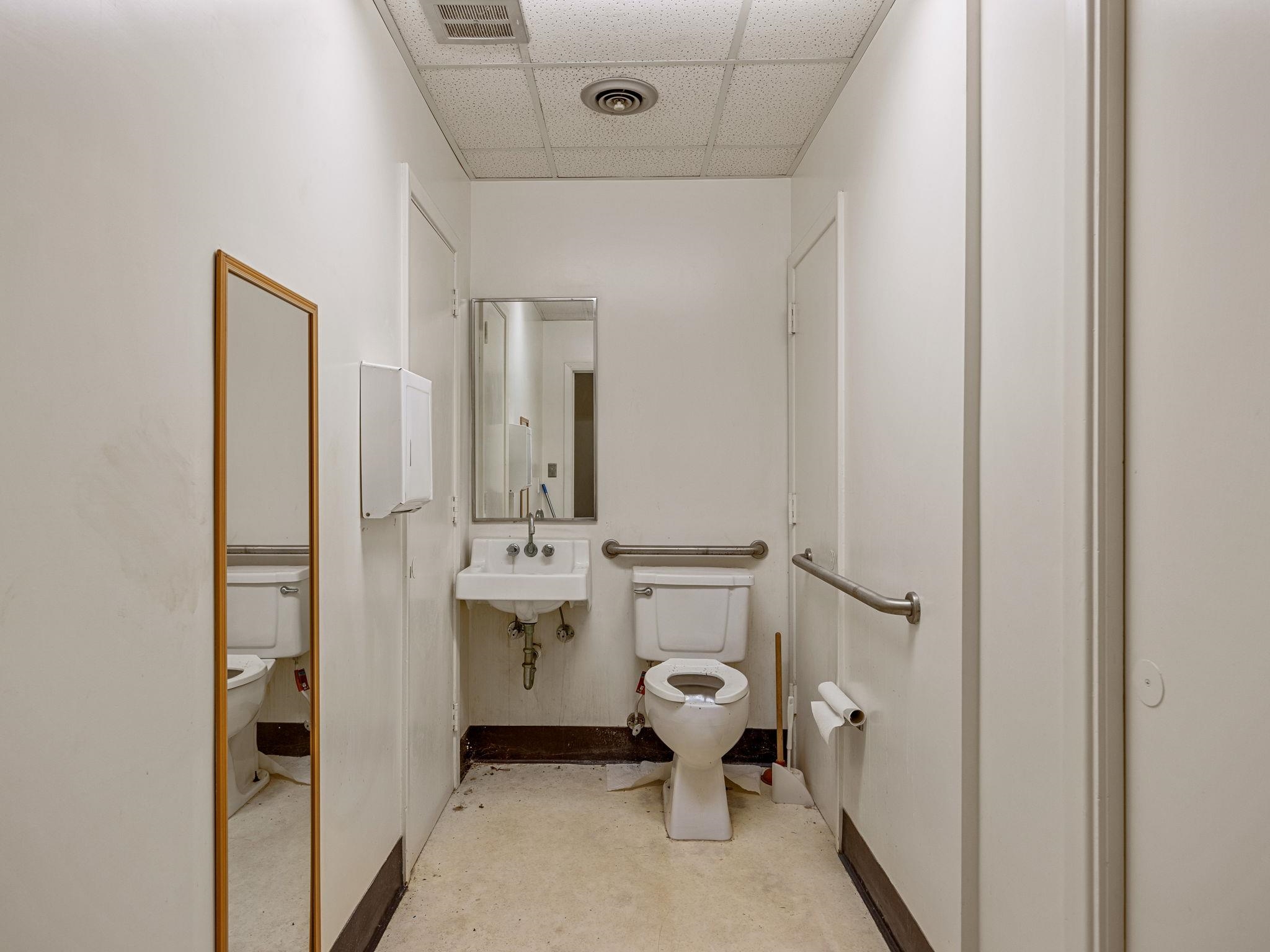 Property Photo 30