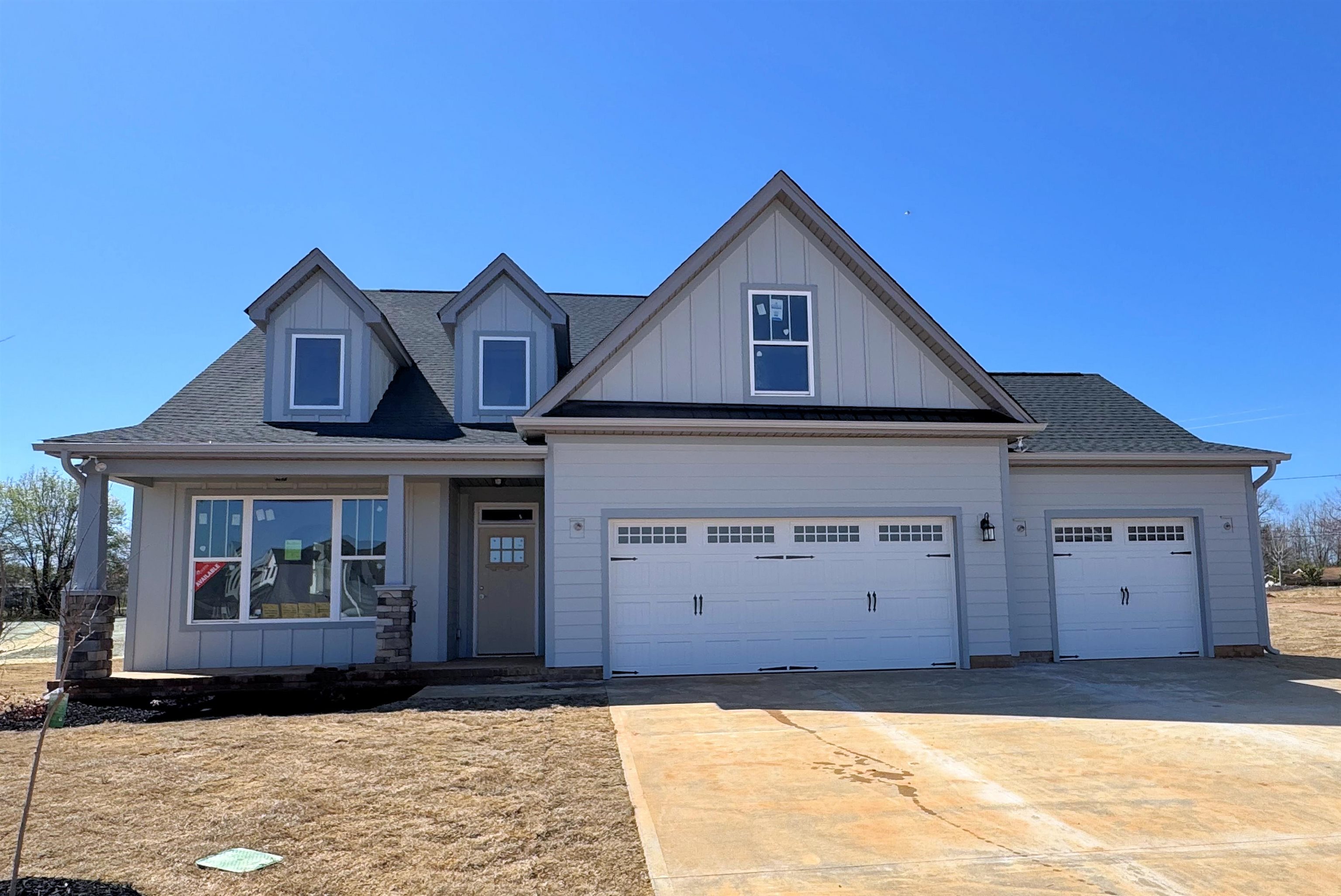 Alder Pond Real Estate Listings Main Image