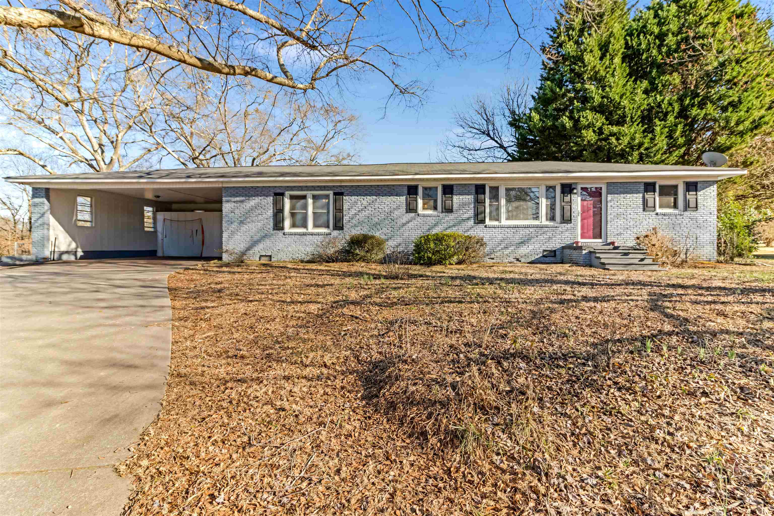 340 Sunny Acres Road Property Photo