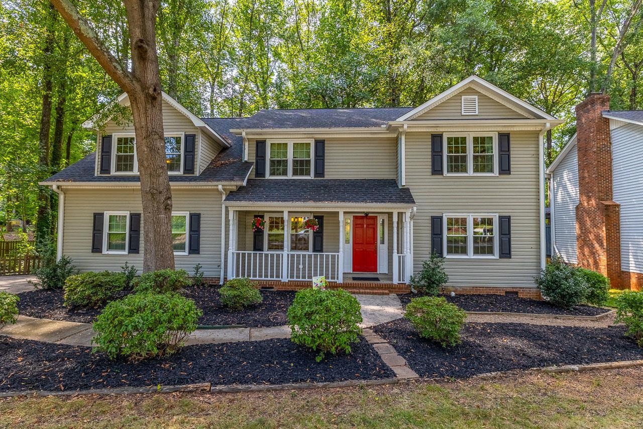 215 E Shefford Street Property Photo
