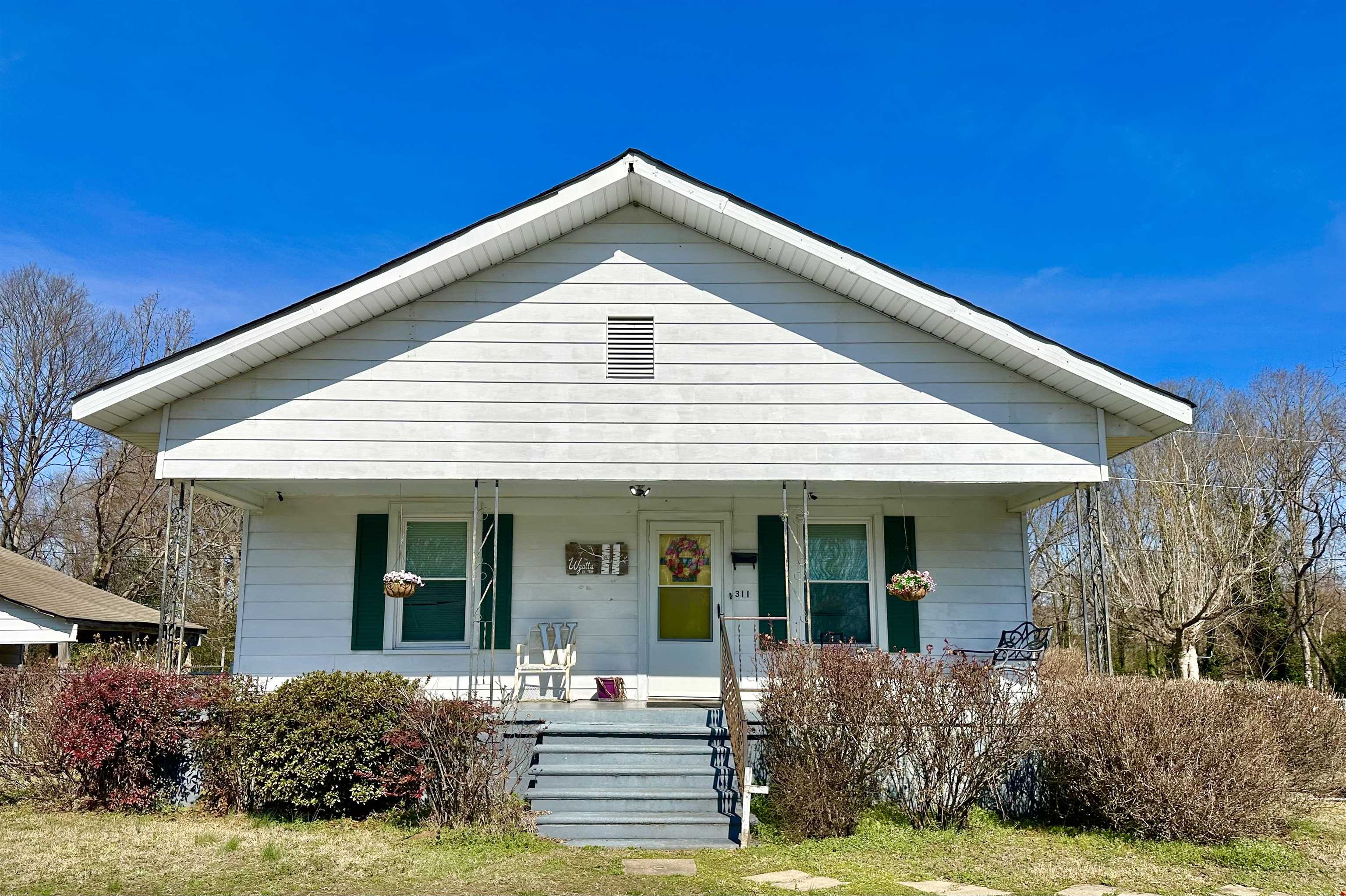 311 Washington Ave Property Photo 1