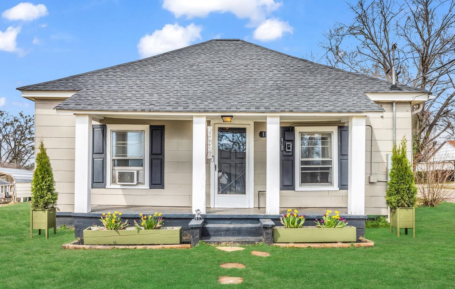 181 Bailey Street Property Photo