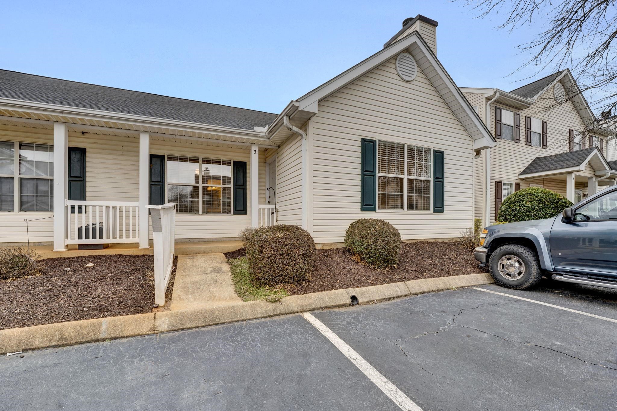 3 Hayfield Lane Property Photo