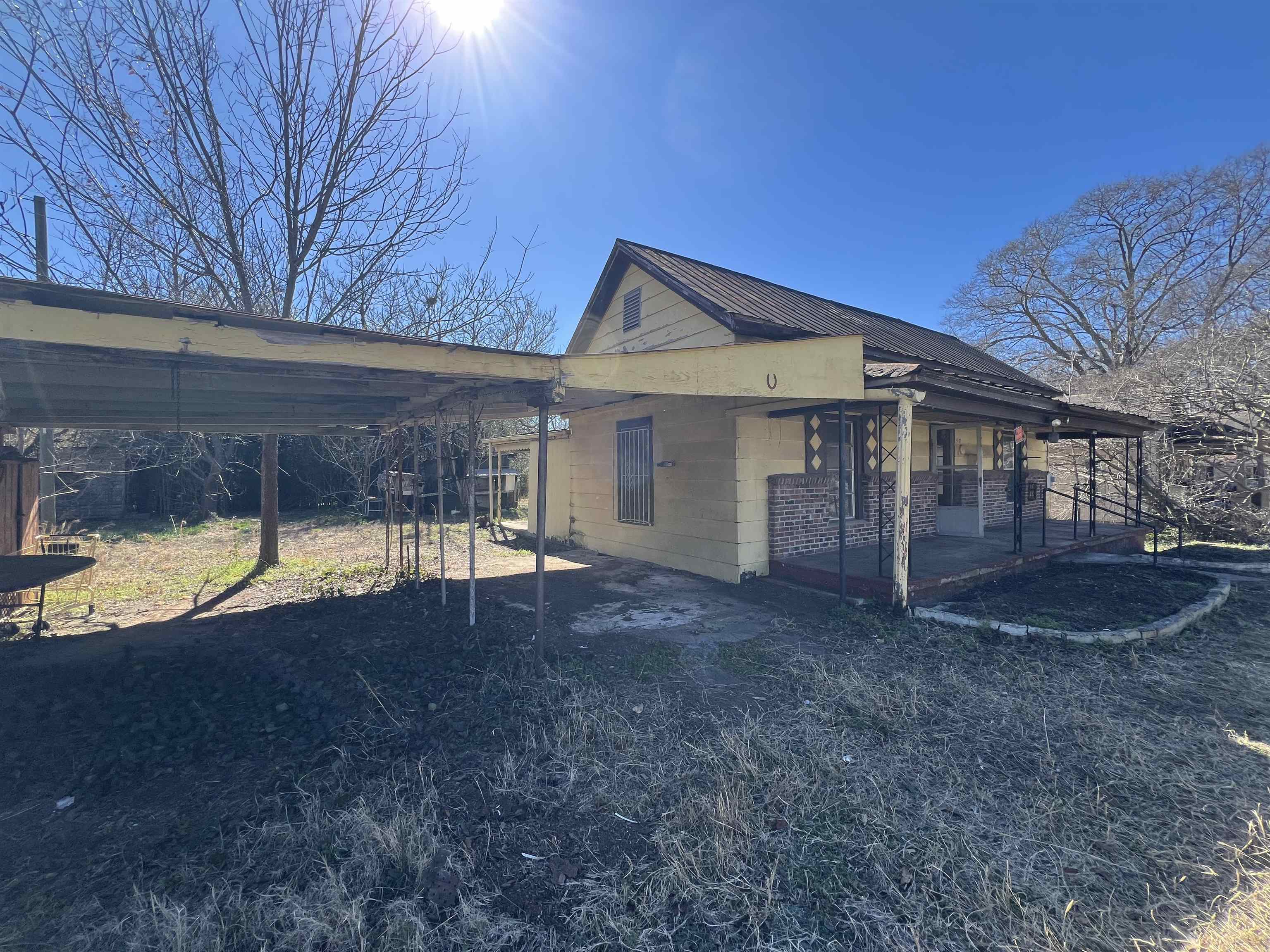 1512 Beech Street Property Photo 2
