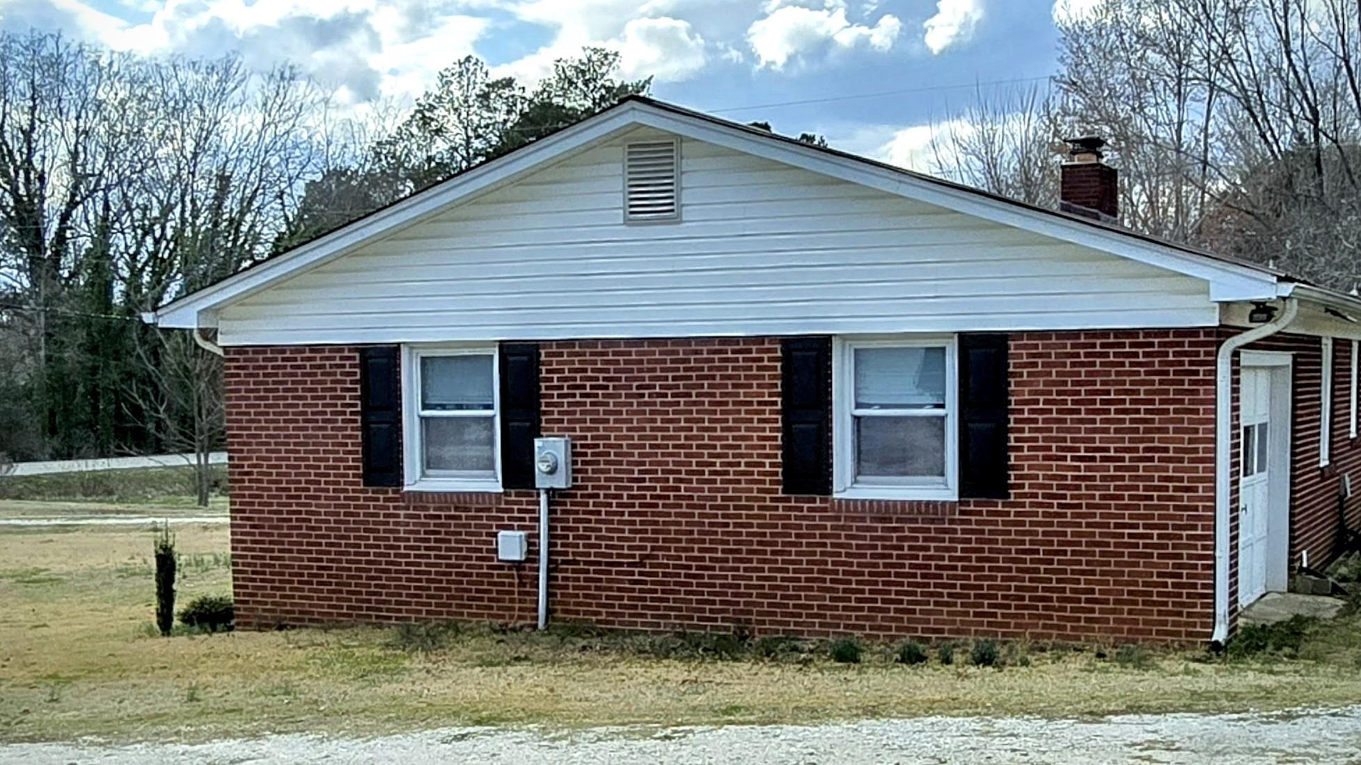 915 Wilkinsville Highway Property Photo 3