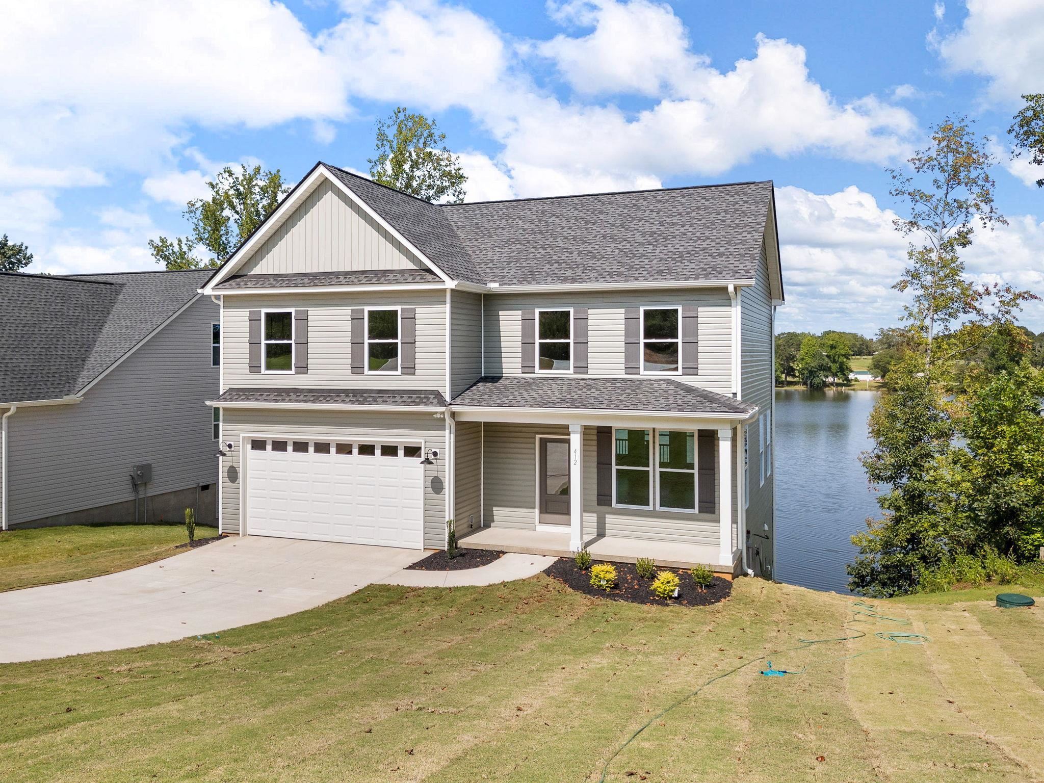 412 W Lakeview Drive Property Photo