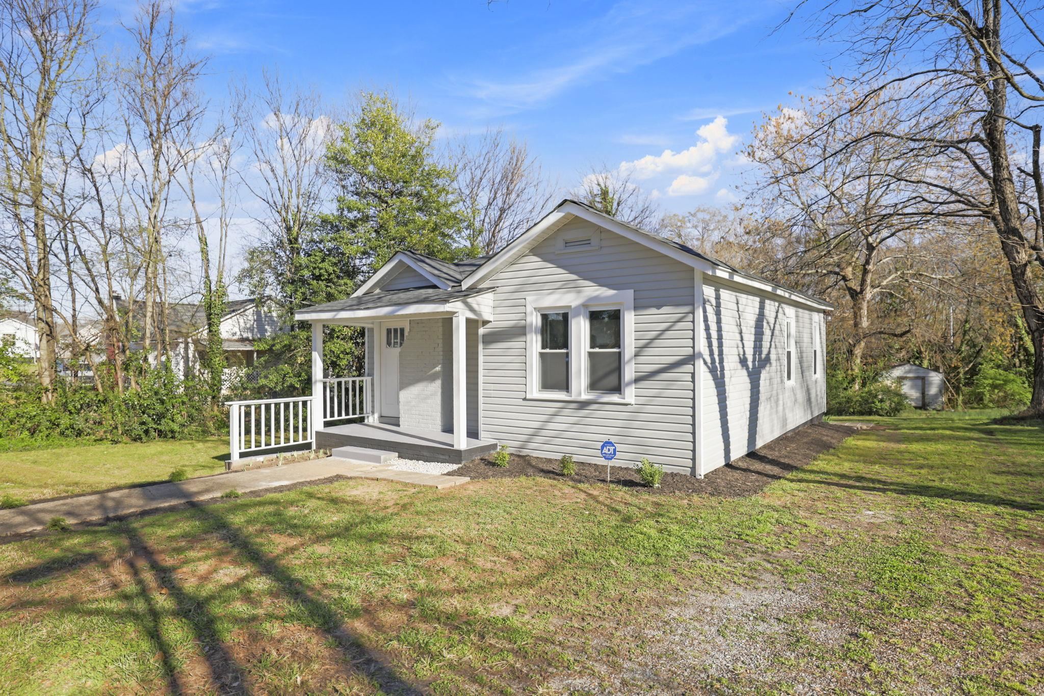 222 Poplar Street Property Photo